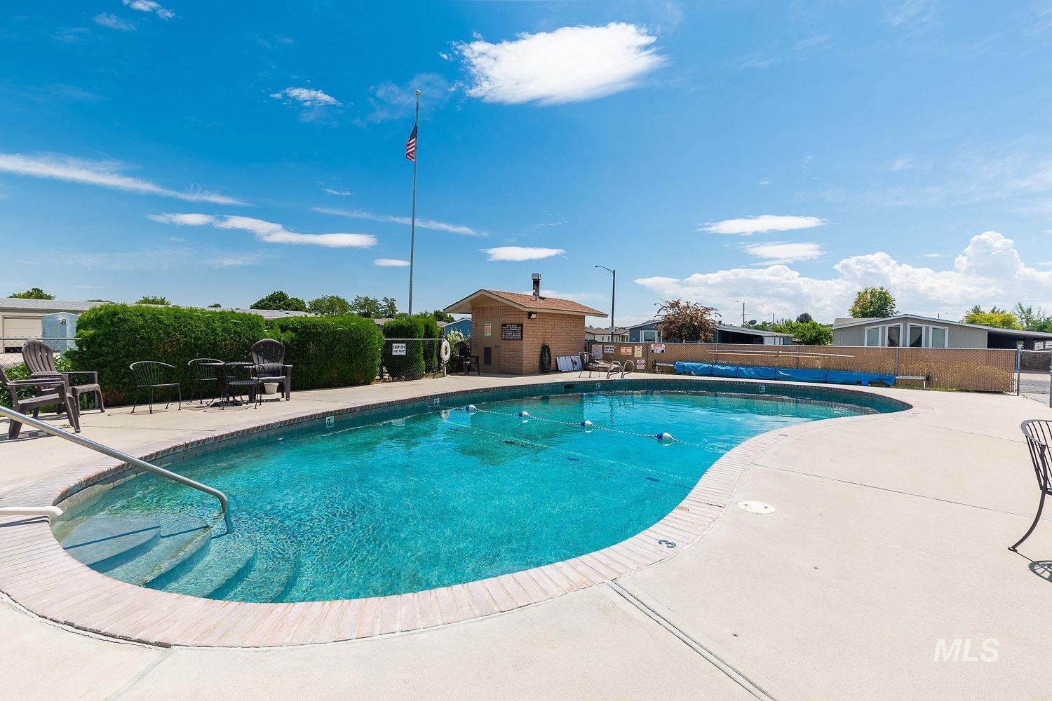 1907 W Flamingo, Nampa, Idaho 83651, 2 Bedrooms, 2 Bathrooms, Residential For Sale, Price $179,900,MLS 98999284