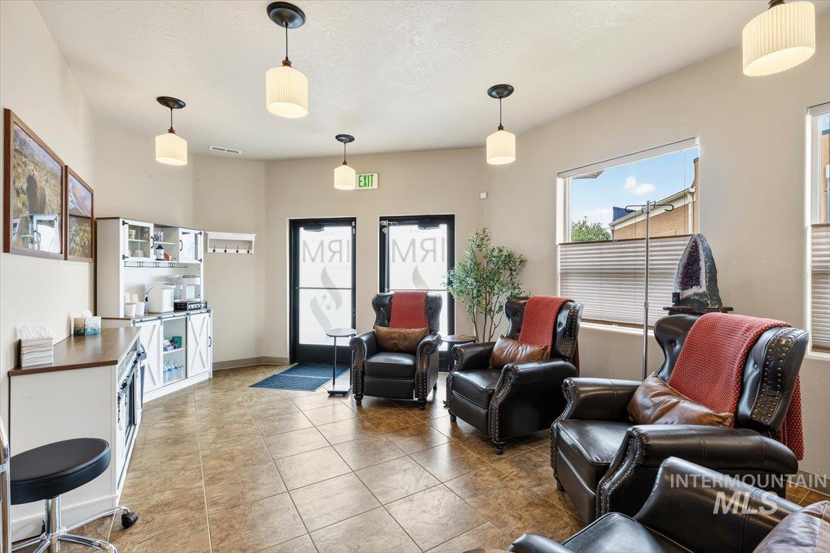 5513 N Glenwood, Garden City, Idaho 83714, Business/Commercial For Sale, Price $599,000, 98999289