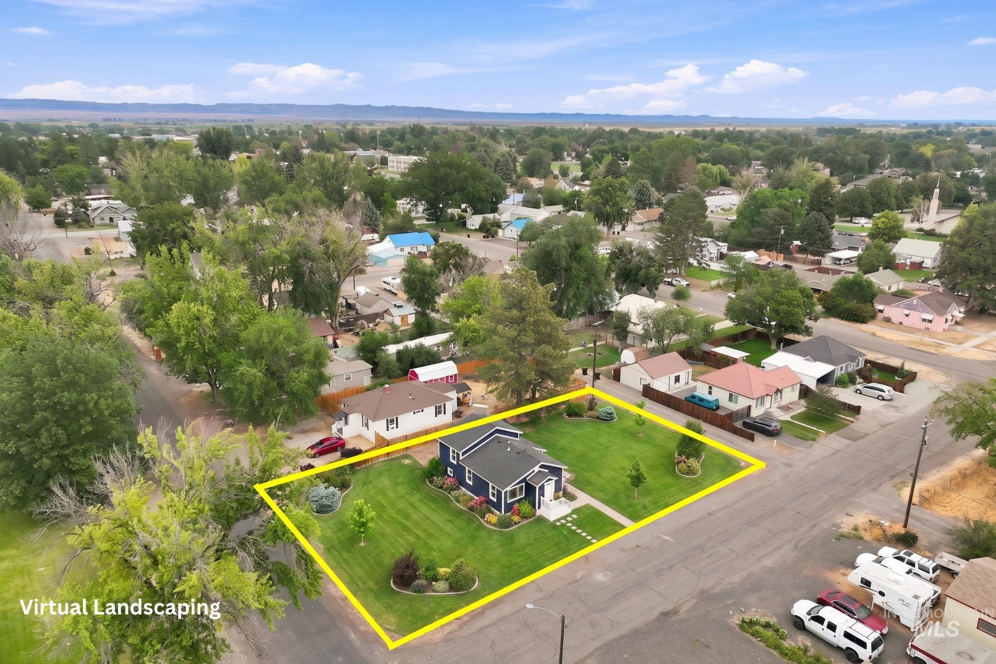 234 13th Ave W, Gooding, Idaho 83300, 4 Bedrooms, 1.5 Bathrooms, Residential For Sale, Price $290,000,MLS 98999290