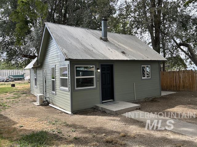 519 N Boise Ave, Emmett, Idaho 83617, 2 Bedrooms, 1 Bathroom, Residential For Sale, Price $274,997,MLS 98999296