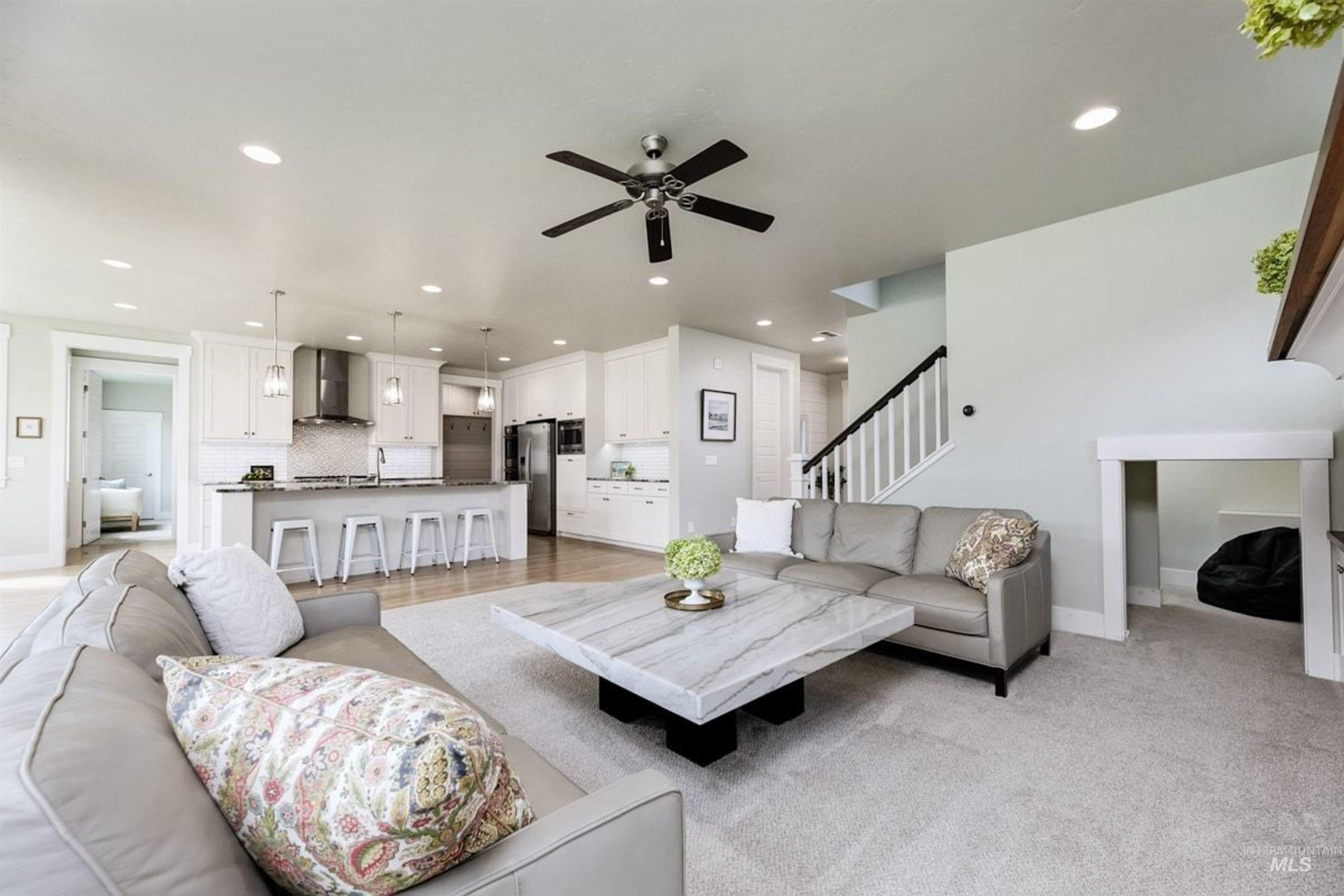 5832 N Bolsena Ave, Meridian, Idaho 83646, 5 Bedrooms, 3.5 Bathrooms, Residential For Sale, Price $928,000,MLS 98999299