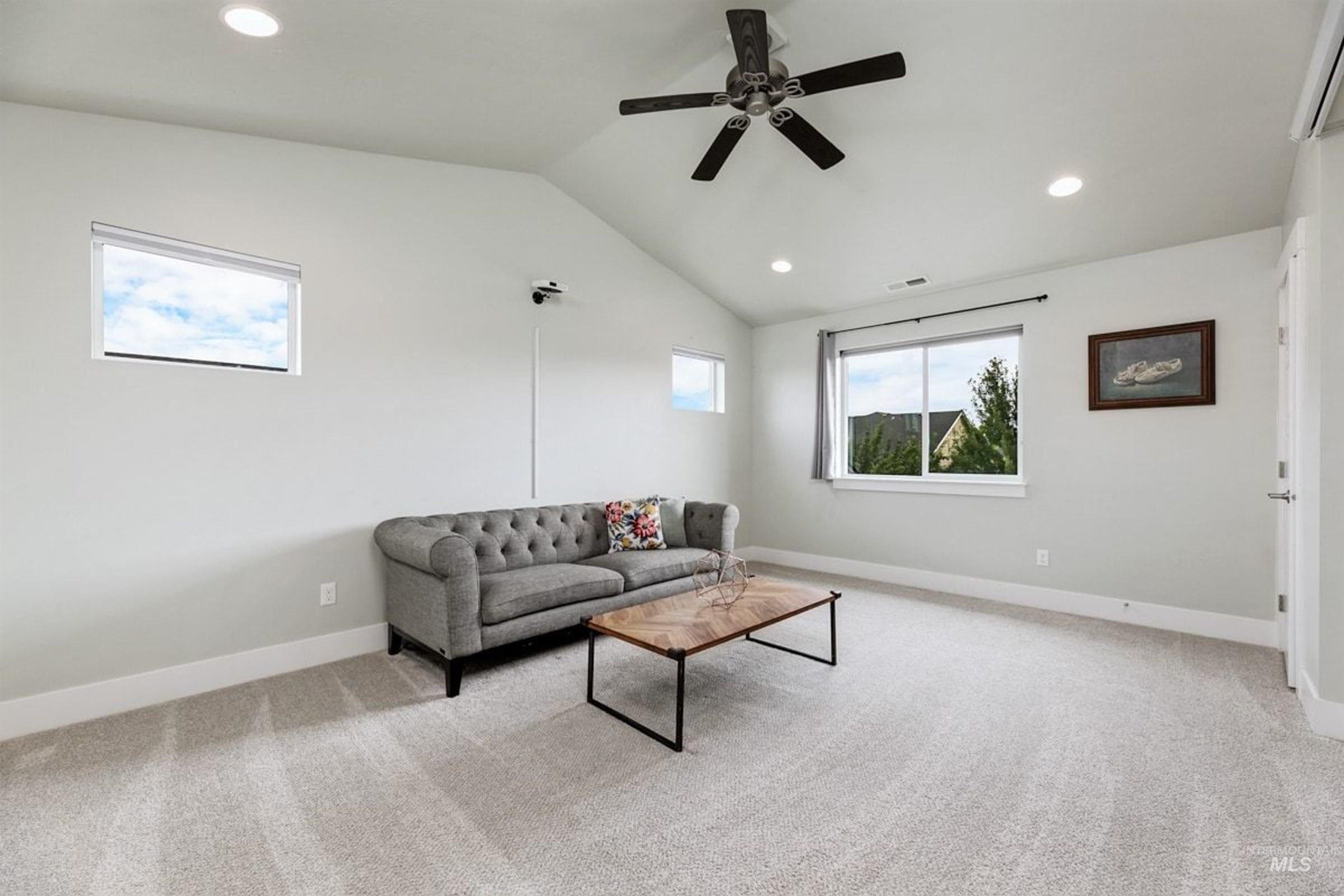 5832 N Bolsena Ave, Meridian, Idaho 83646, 5 Bedrooms, 3.5 Bathrooms, Residential For Sale, Price $928,000,MLS 98999299