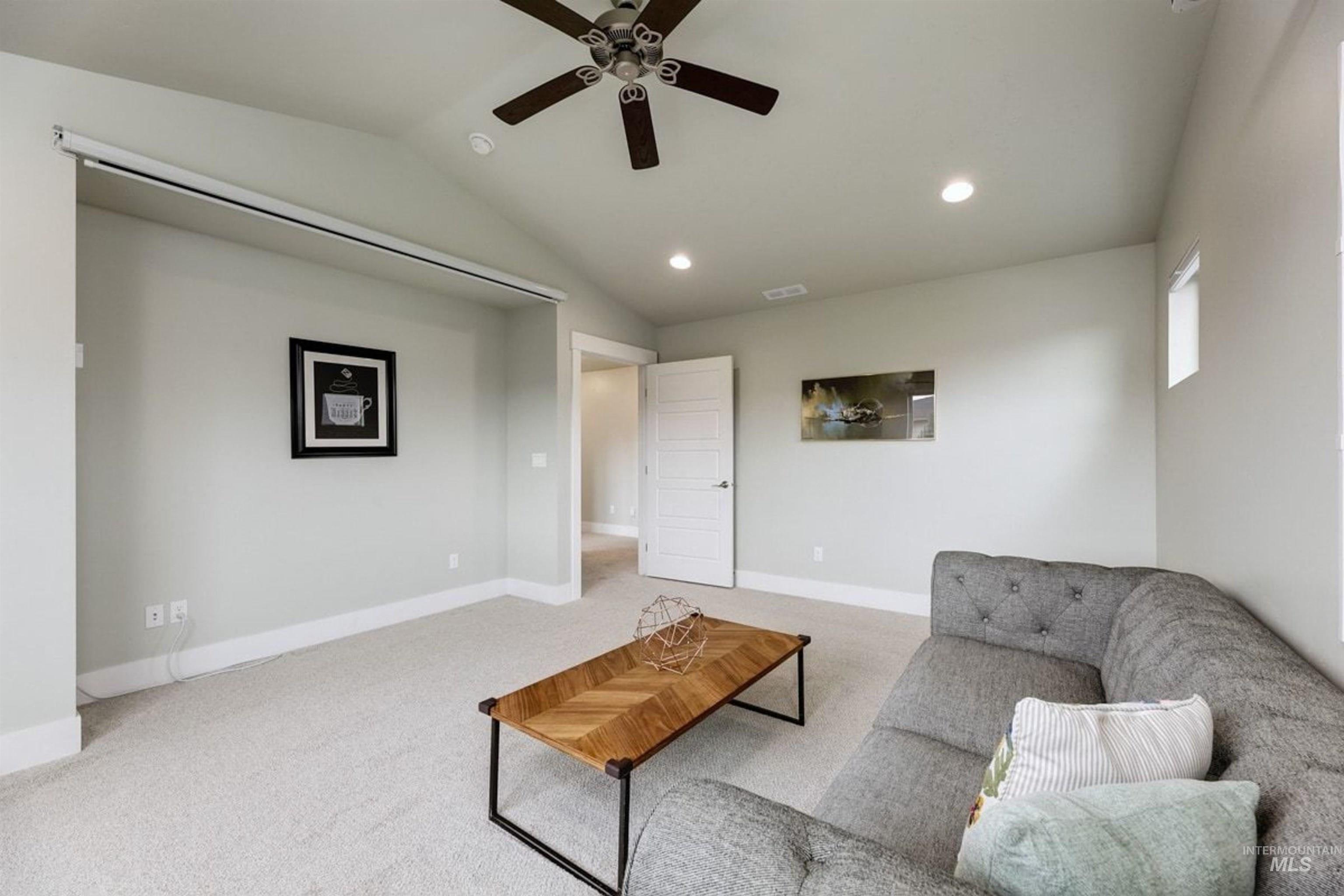 5832 N Bolsena Ave, Meridian, Idaho 83646, 5 Bedrooms, 3.5 Bathrooms, Residential For Sale, Price $928,000,MLS 98999299