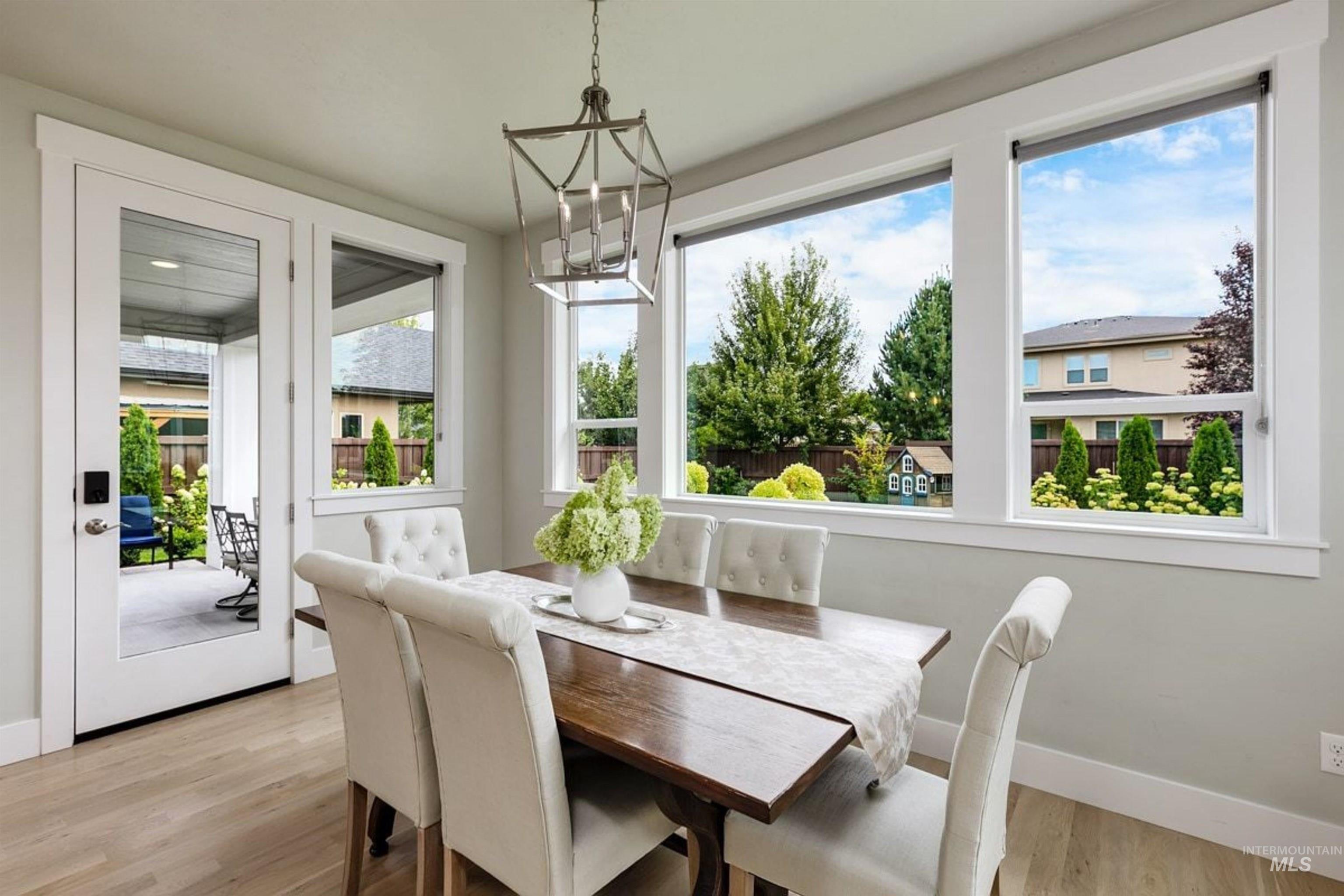 5832 N Bolsena Ave, Meridian, Idaho 83646, 5 Bedrooms, 3.5 Bathrooms, Residential For Sale, Price $928,000,MLS 98999299