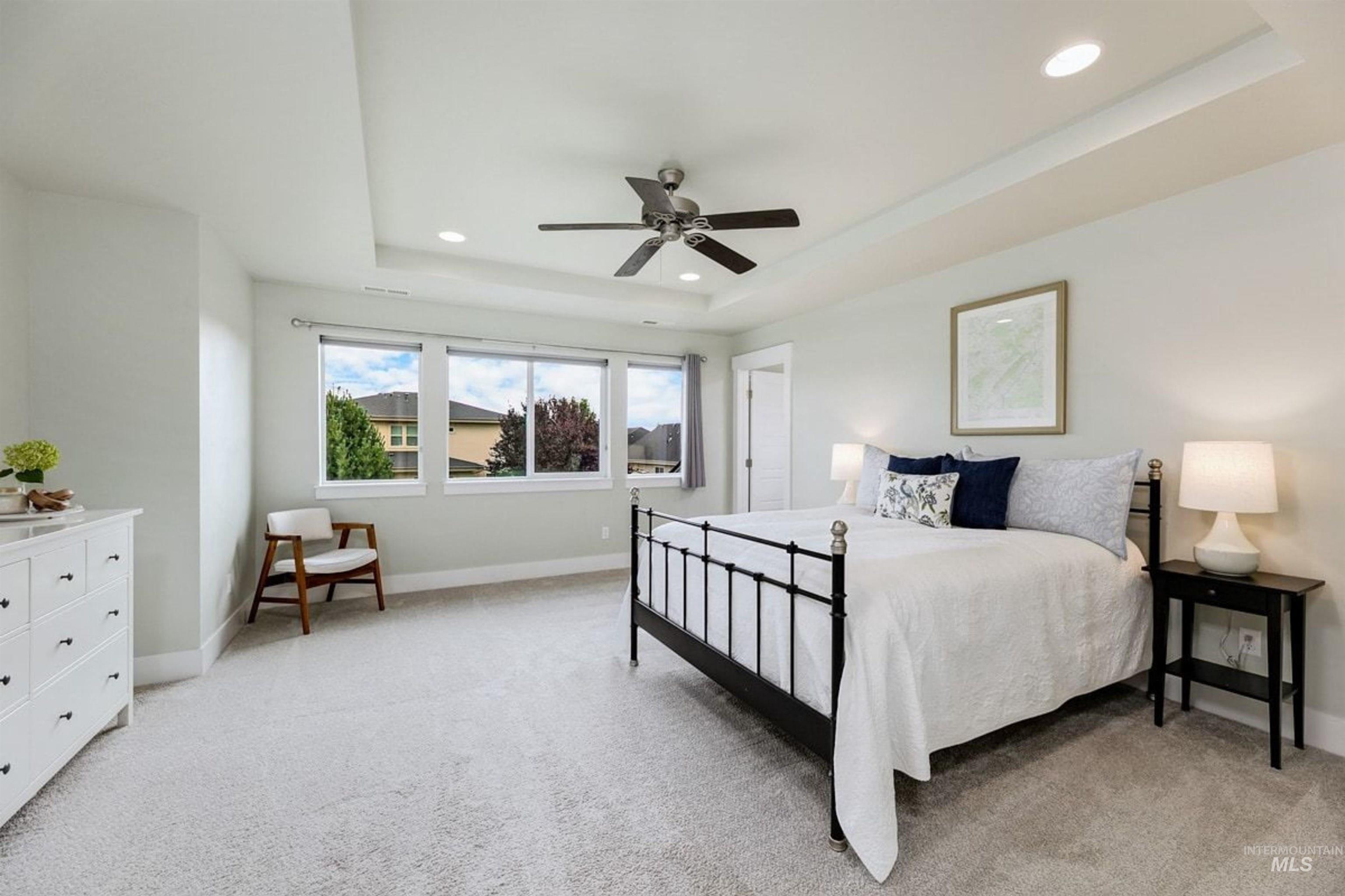 5832 N Bolsena Ave, Meridian, Idaho 83646, 5 Bedrooms, 3.5 Bathrooms, Residential For Sale, Price $928,000,MLS 98999299