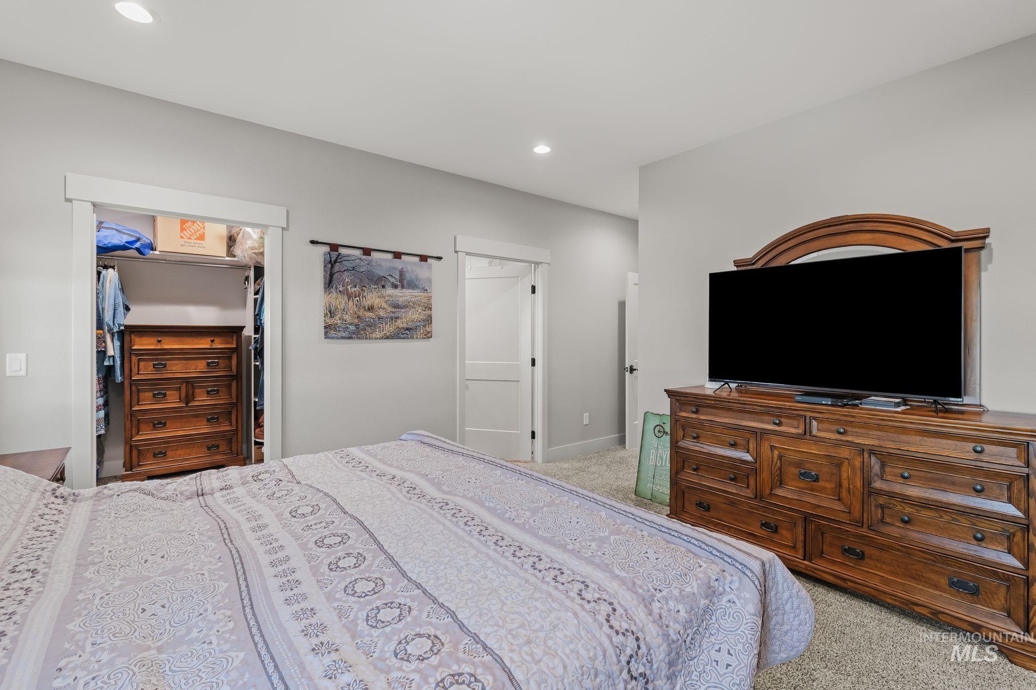 3745 Skyview Drive, Lewiston, Idaho 83501, 3 Bedrooms, 3 Bathrooms, Residential For Sale, Price $905,000, 98999309
