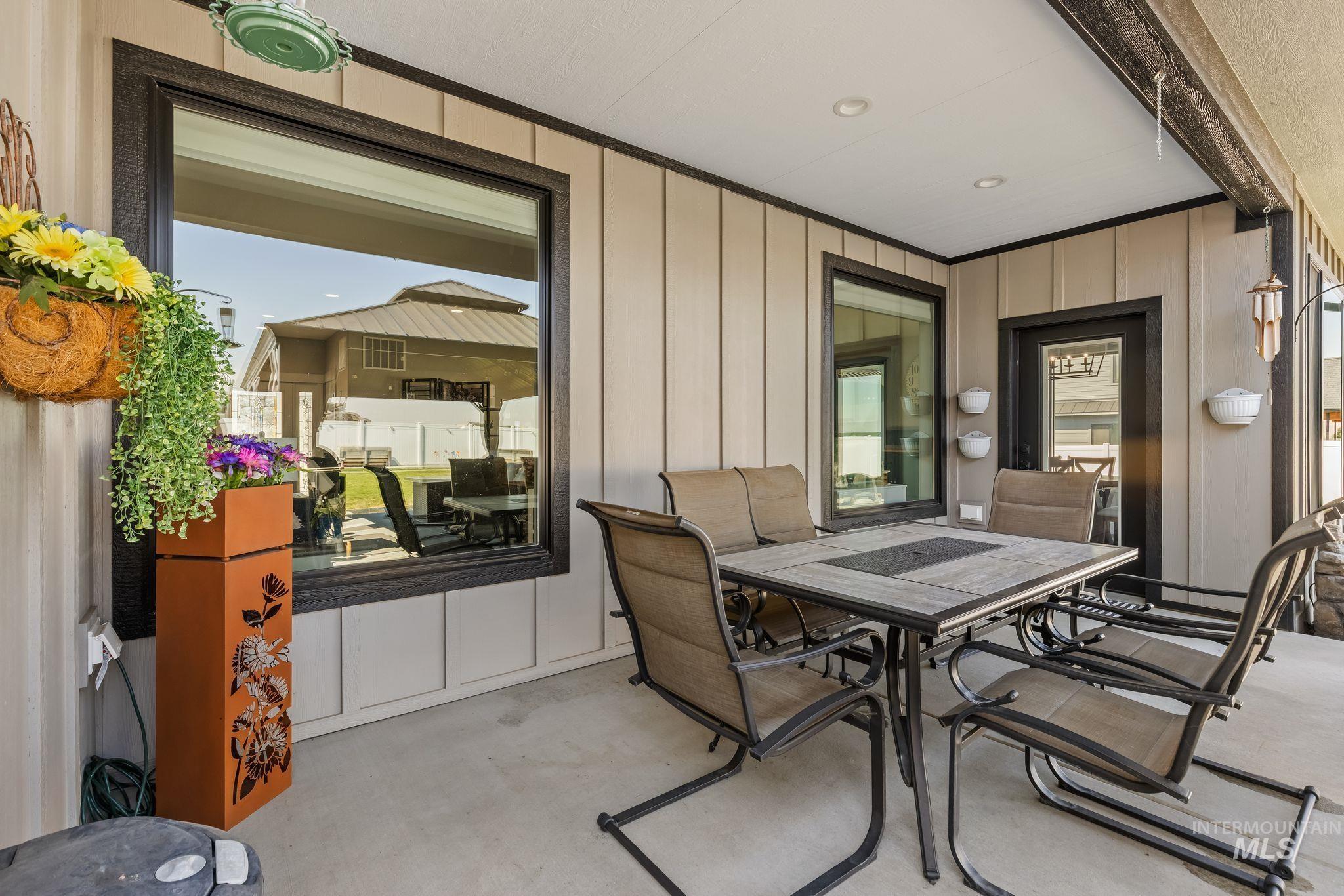 3745 Skyview Drive, Lewiston, Idaho 83501, 3 Bedrooms, 3 Bathrooms, Residential For Sale, Price $905,000, 98999309