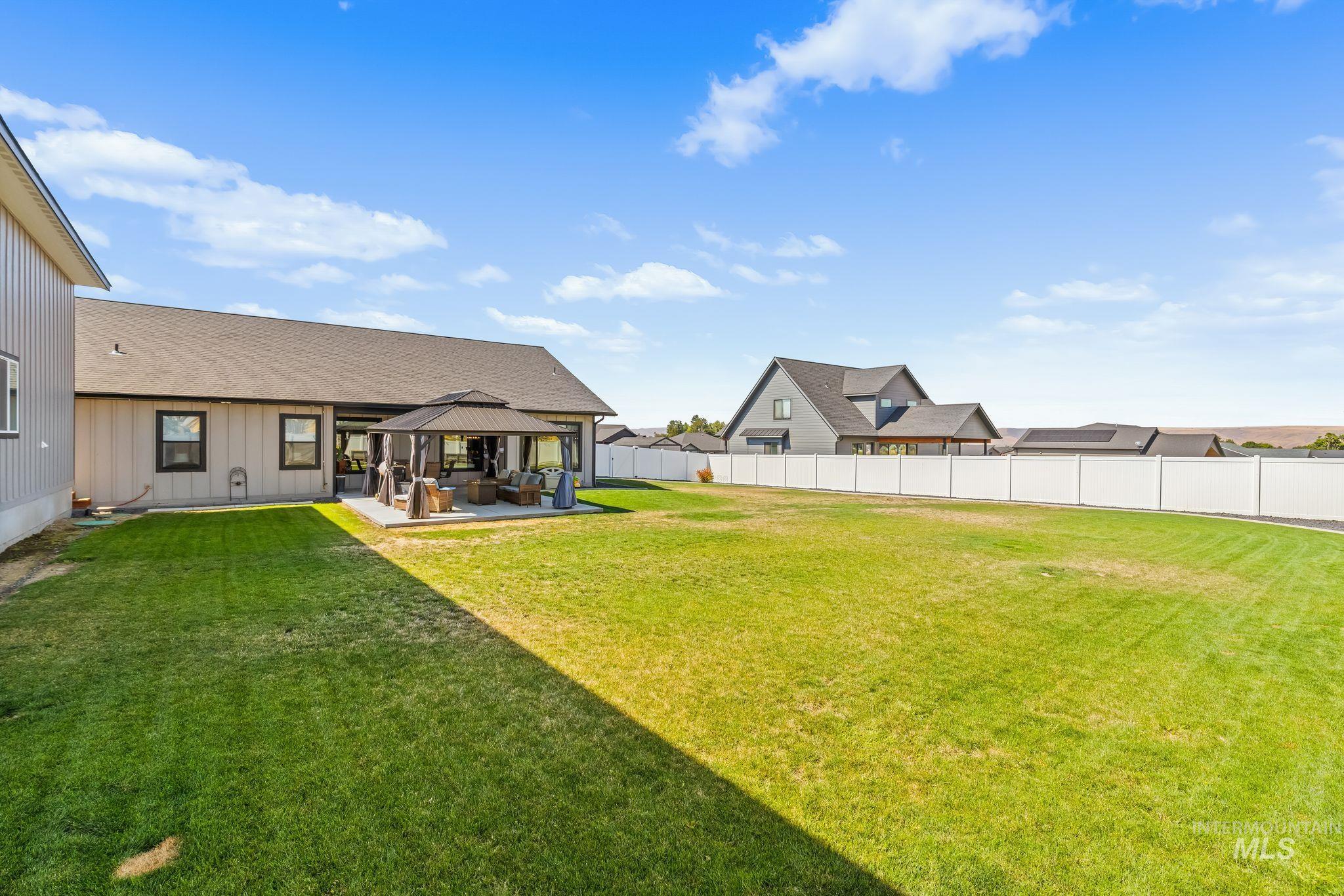 3745 Skyview Drive, Lewiston, Idaho 83501, 3 Bedrooms, 3 Bathrooms, Residential For Sale, Price $905,000, 98999309