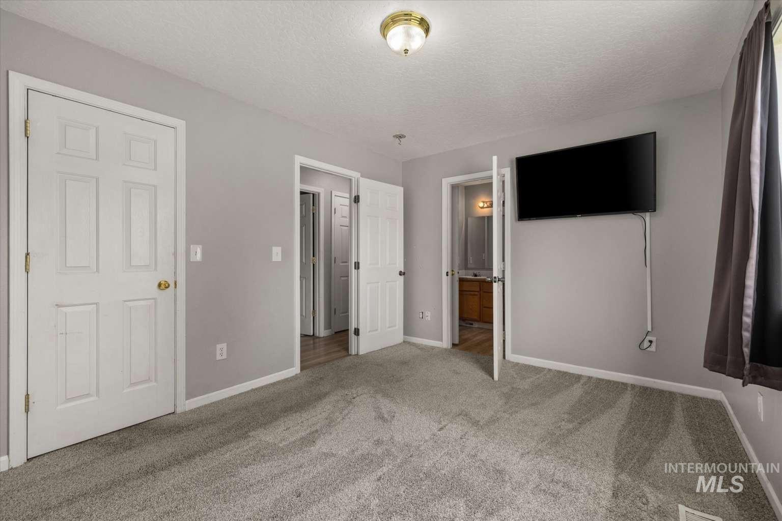 141 E Bay Owl Dr, Kuna, Idaho 83634, 3 Bedrooms, 2 Bathrooms, Residential For Sale, Price $375,000, 98999317