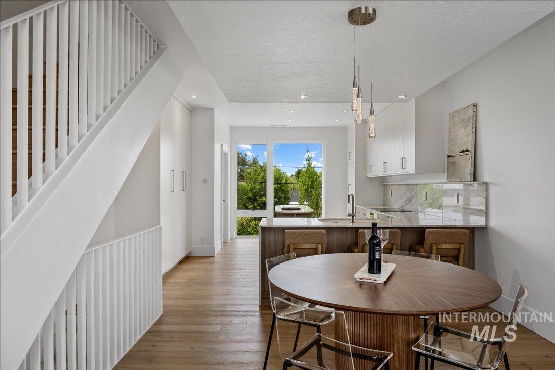 315 E Palapa Lane, Garden City, Idaho 83714, 3 Bedrooms, 3.5 Bathrooms, Residential For Sale, Price $855,000, 98999331