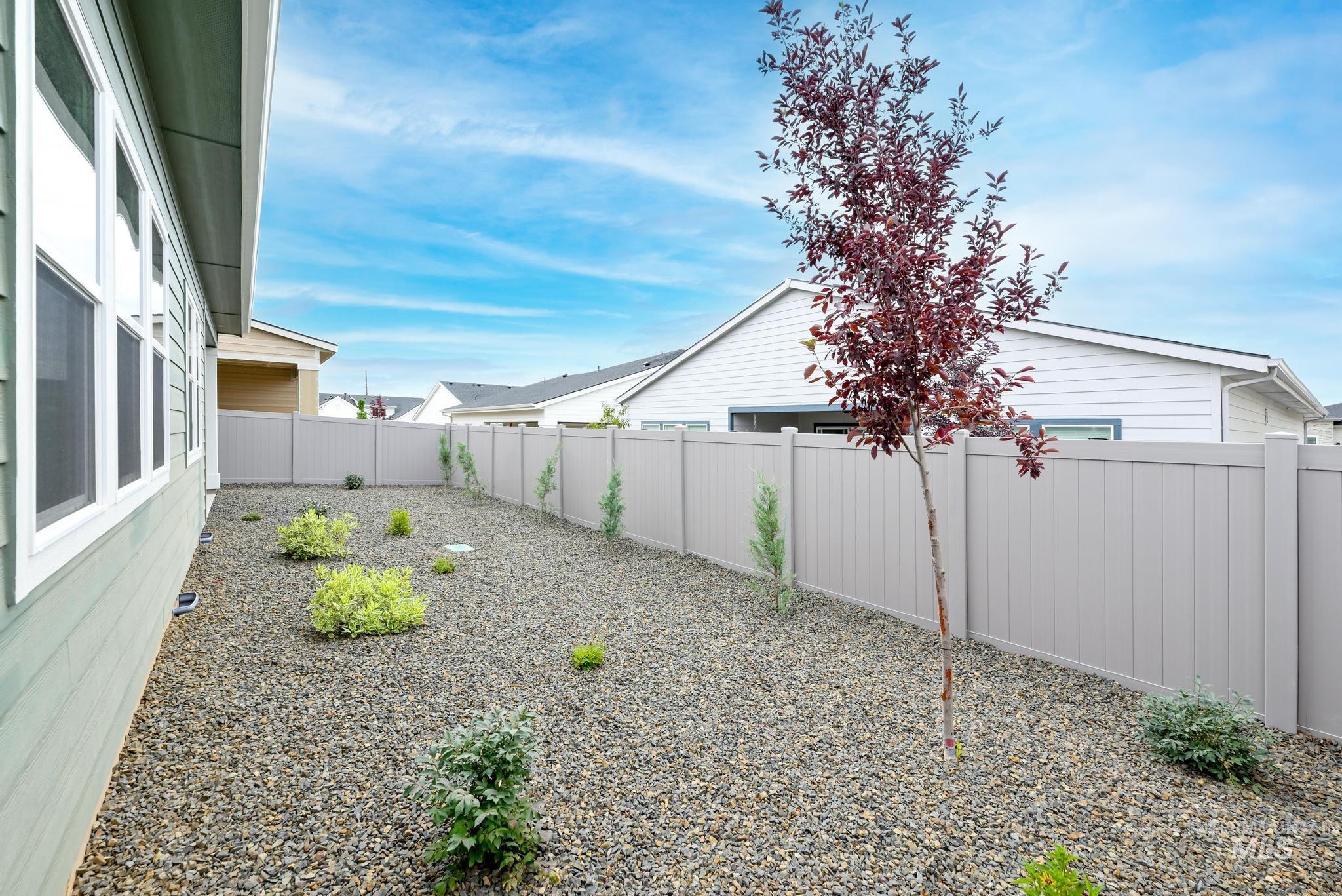 8553 W Stock Bridge St, Star, Idaho 83669, 2 Bedrooms, 2.5 Bathrooms, Residential For Sale, Price $669,000,MLS 98999334