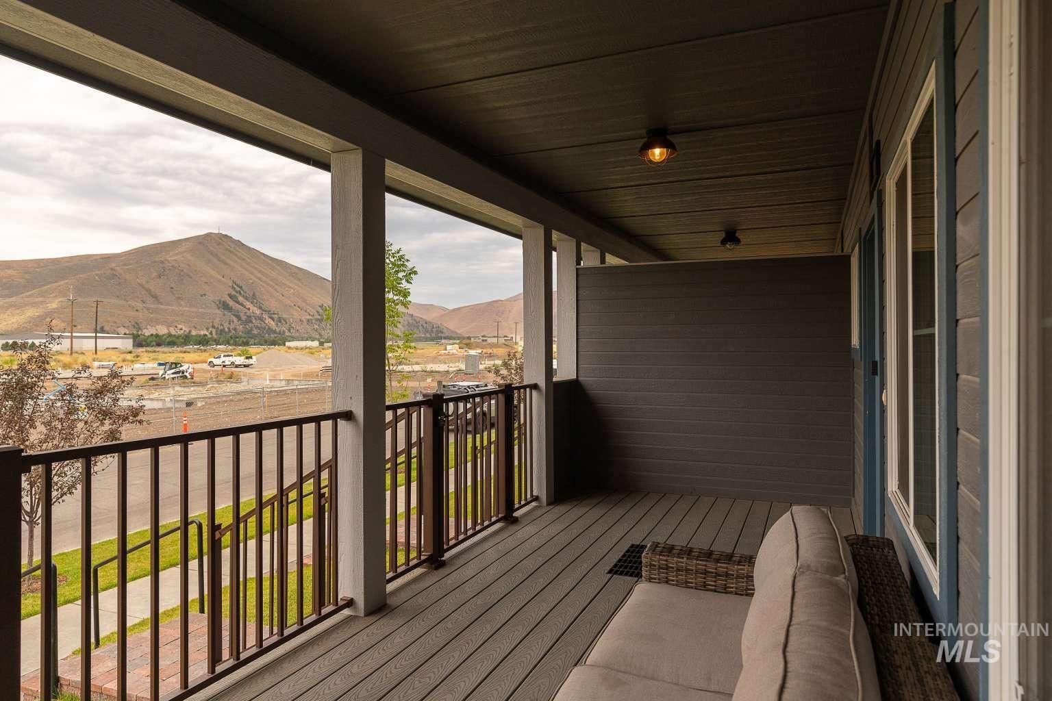 2468 Shenandoah Dr, Hailey, Idaho 83333, 3 Bedrooms, 2.5 Bathrooms, Residential For Sale, Price $650,000, 98999335