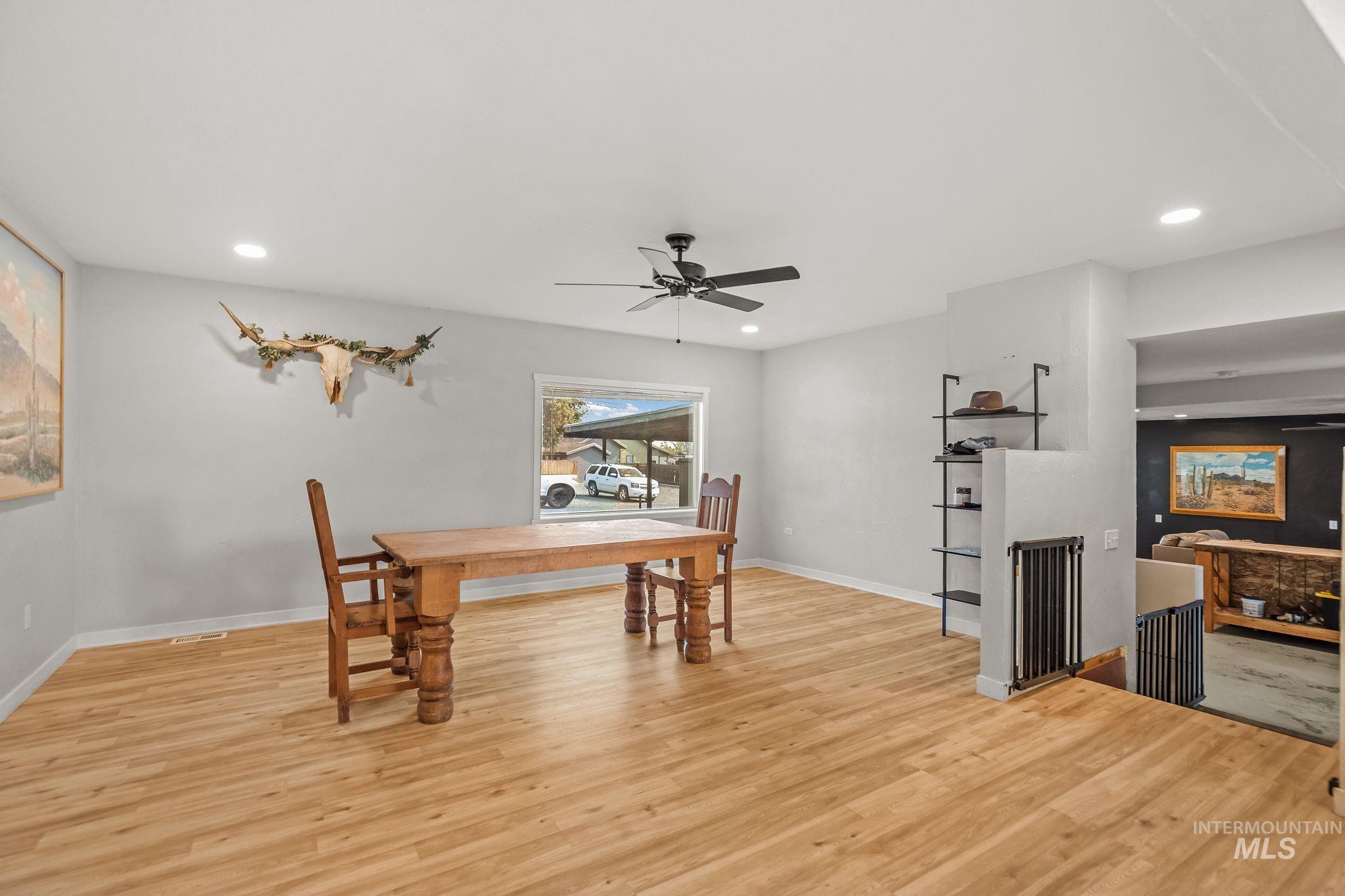1011 20th Avenue, Clarkston, Washington 99403, 3 Bedrooms, 2 Bathrooms, Residential For Sale, Price $425,000, 98999339