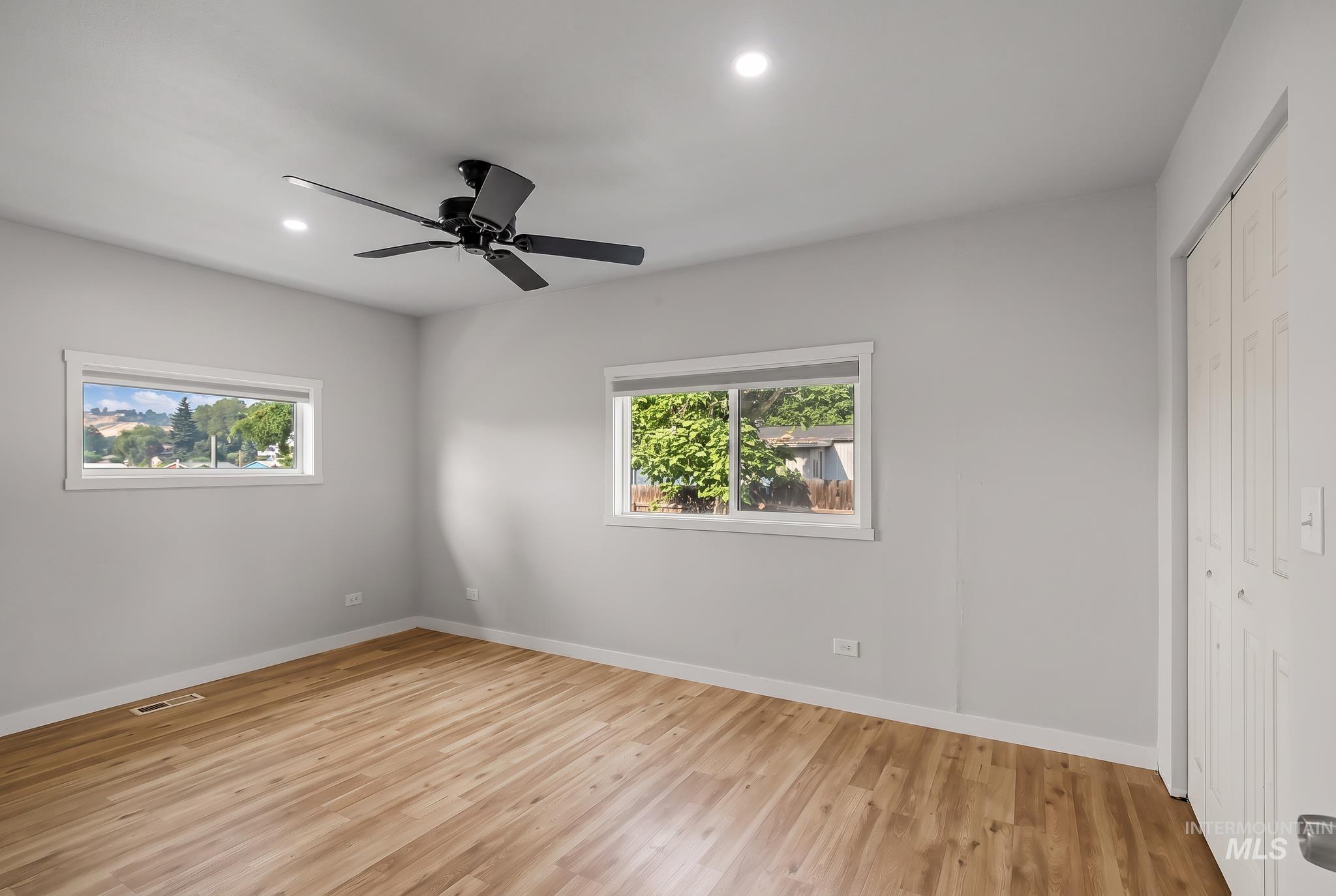 1011 20th Avenue, Clarkston, Washington 99403, 3 Bedrooms, 2 Bathrooms, Residential For Sale, Price $425,000, 98999339