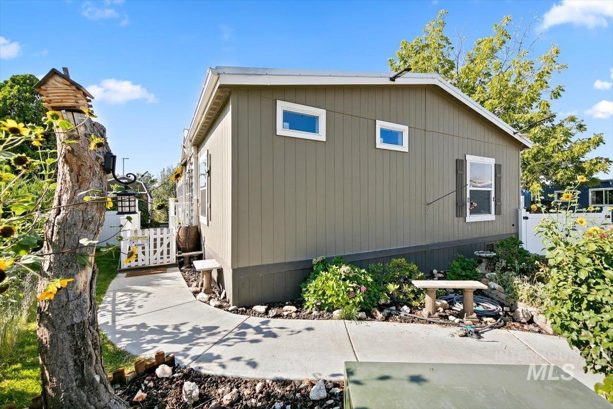 700 E Fairview Ave Spc 14, Meridian, Idaho 83642, 3 Bedrooms, 2 Bathrooms, Residential For Sale, Price $249,999,MLS 98999342