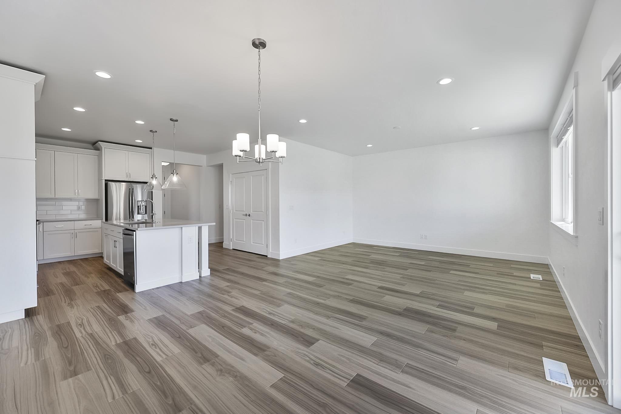 12627 W Teratai St, Star, Idaho 83669, 3 Bedrooms, 2 Bathrooms, Residential For Sale, Price $460,000, 98999351