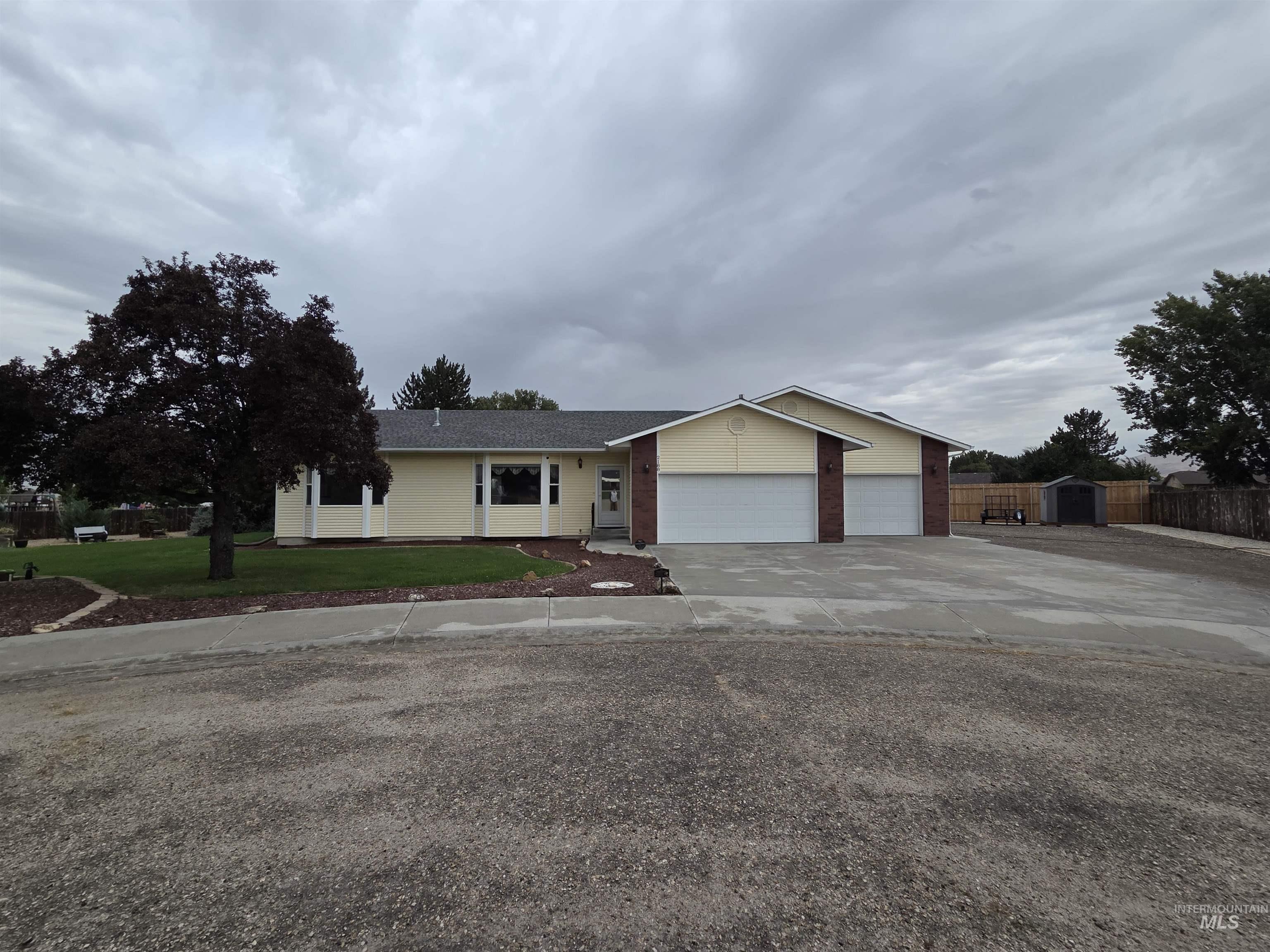 2188 Greenbrier Dr, Emmett, Idaho 83617, 4 Bedrooms, 2 Bathrooms, Residential For Sale, Price $524,900, 98999357