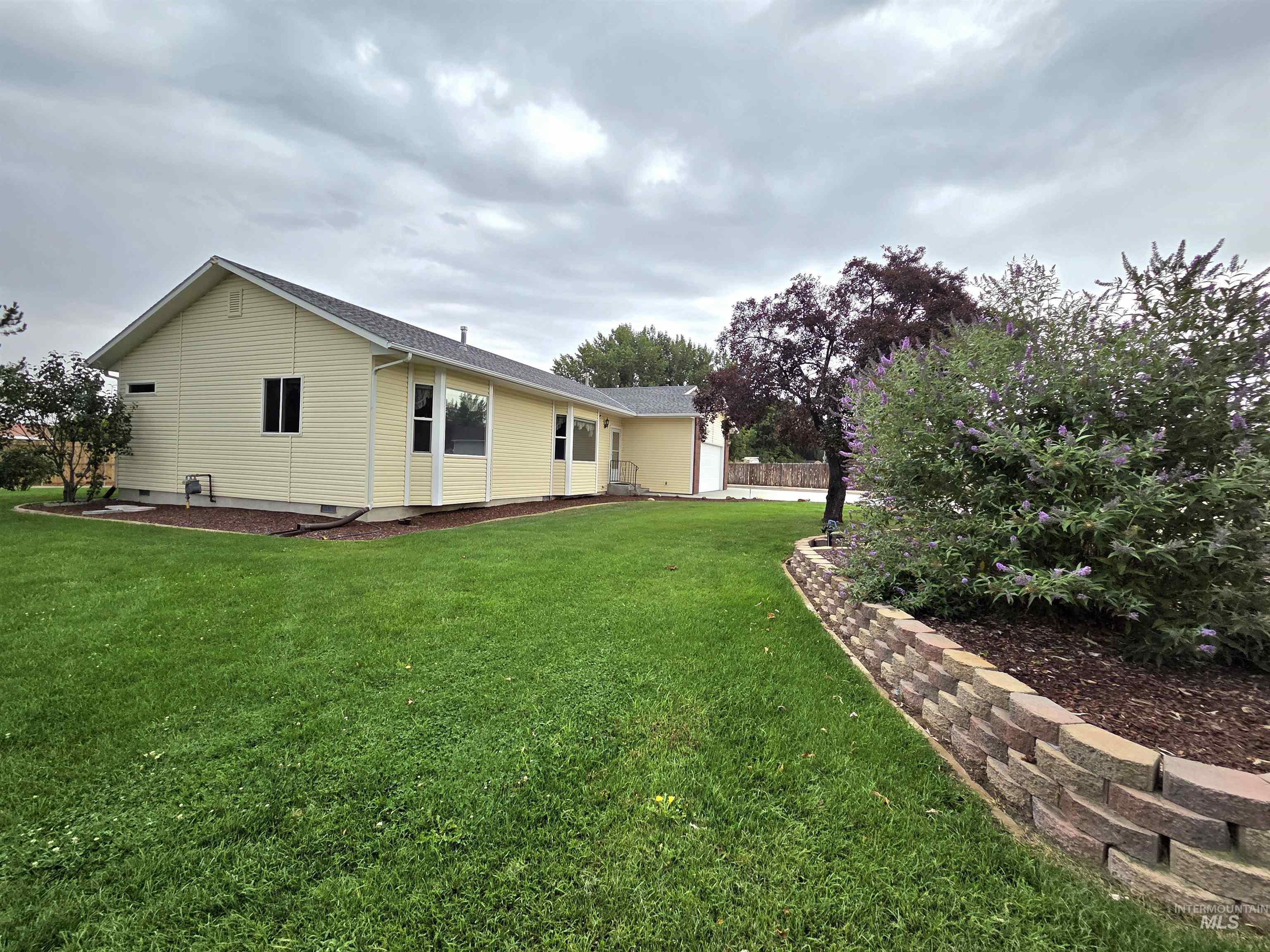 2188 Greenbrier Dr, Emmett, Idaho 83617, 4 Bedrooms, 2 Bathrooms, Residential For Sale, Price $524,900, 98999357