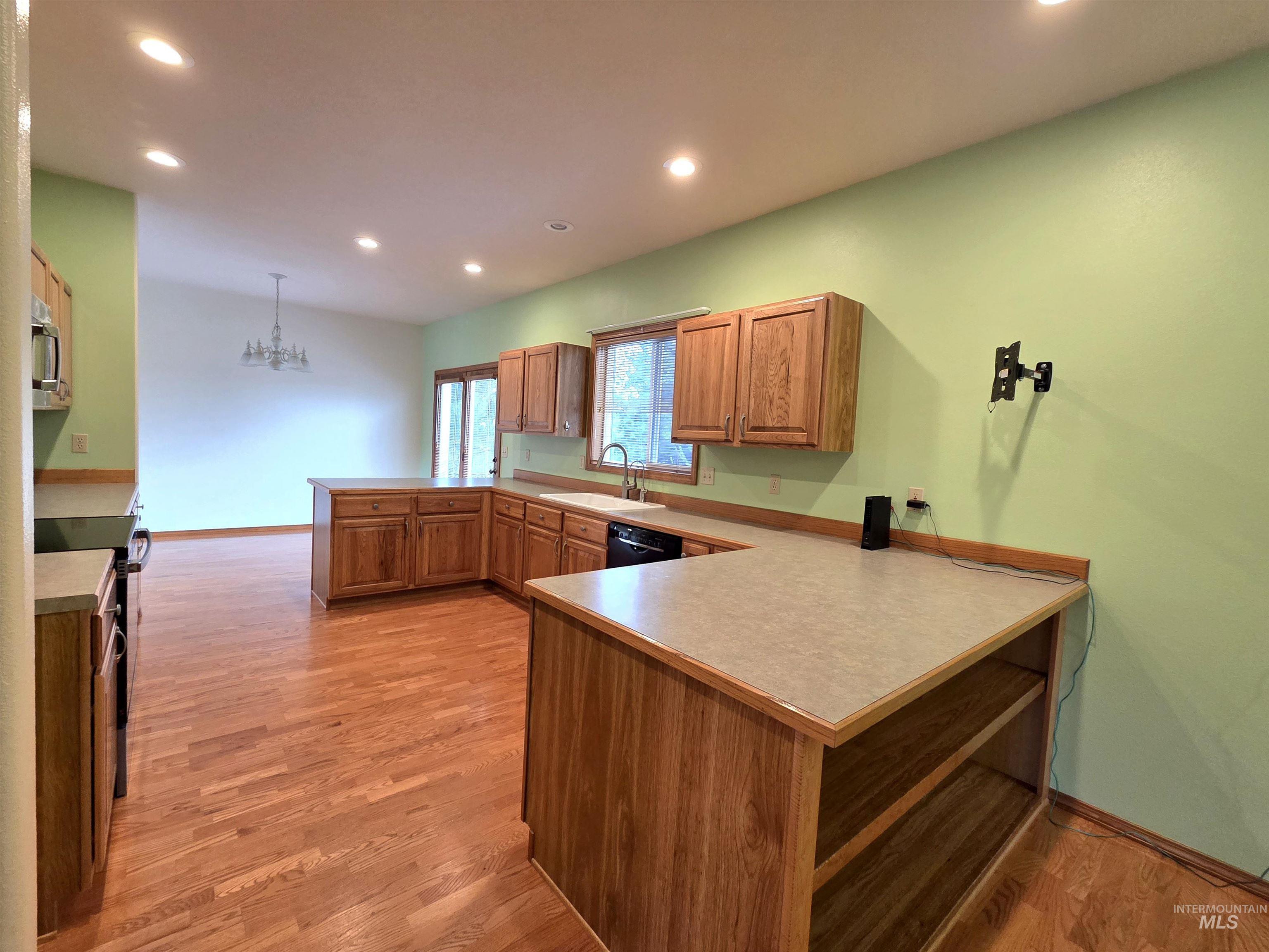 2188 Greenbrier Dr, Emmett, Idaho 83617, 4 Bedrooms, 2 Bathrooms, Residential For Sale, Price $524,900, 98999357