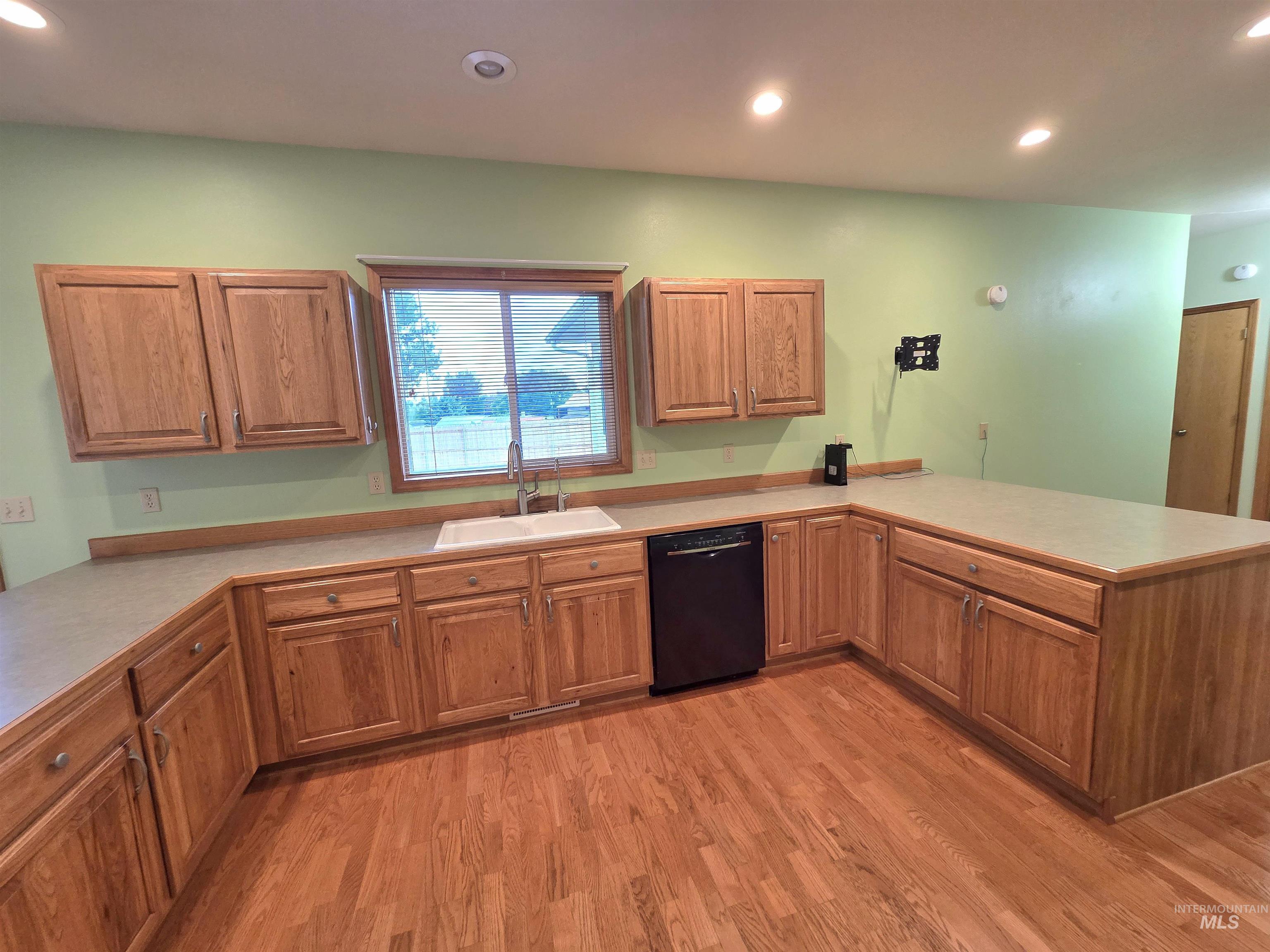 2188 Greenbrier Dr, Emmett, Idaho 83617, 4 Bedrooms, 2 Bathrooms, Residential For Sale, Price $524,900, 98999357