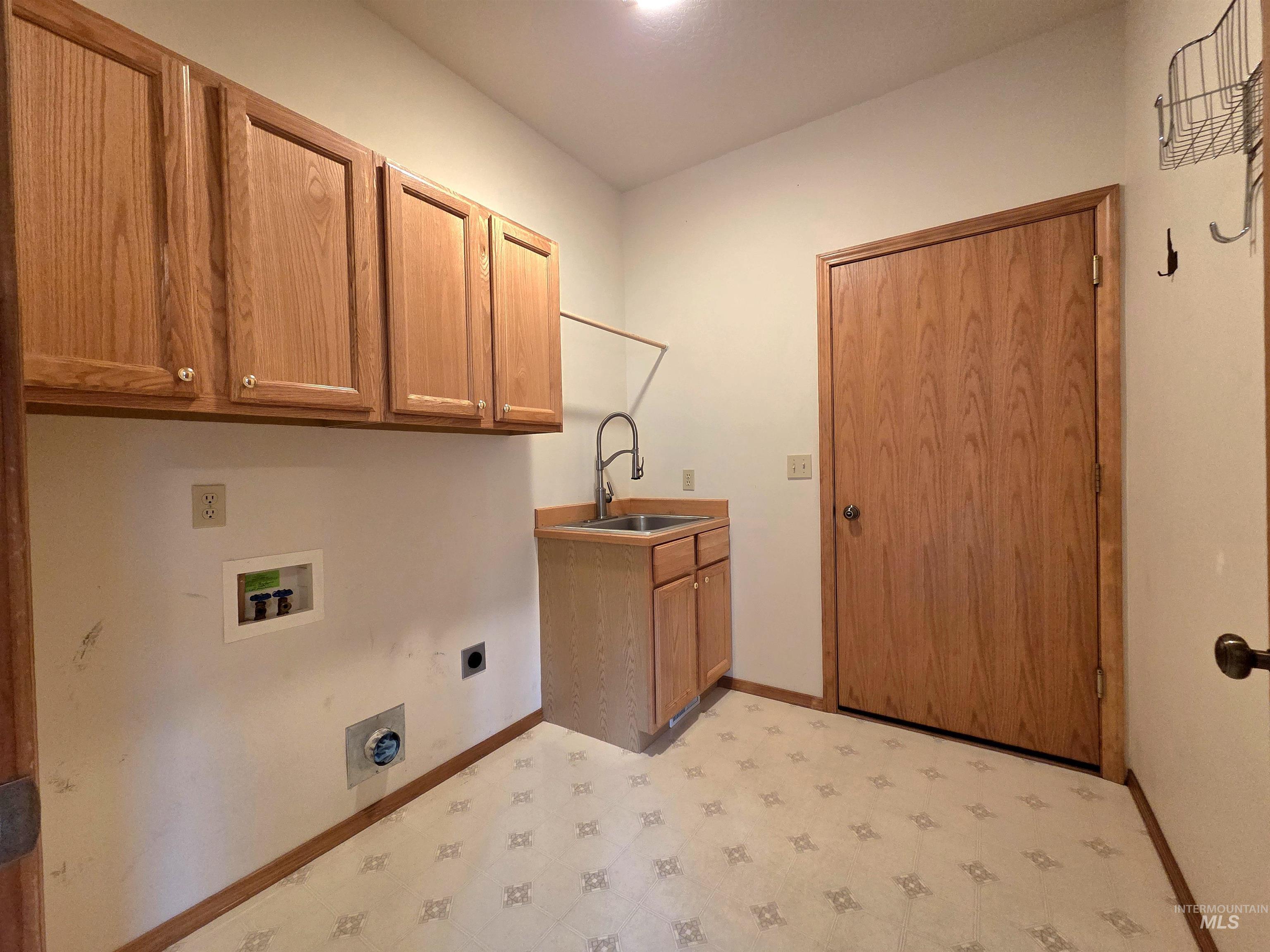 2188 Greenbrier Dr, Emmett, Idaho 83617, 4 Bedrooms, 2 Bathrooms, Residential For Sale, Price $524,900, 98999357