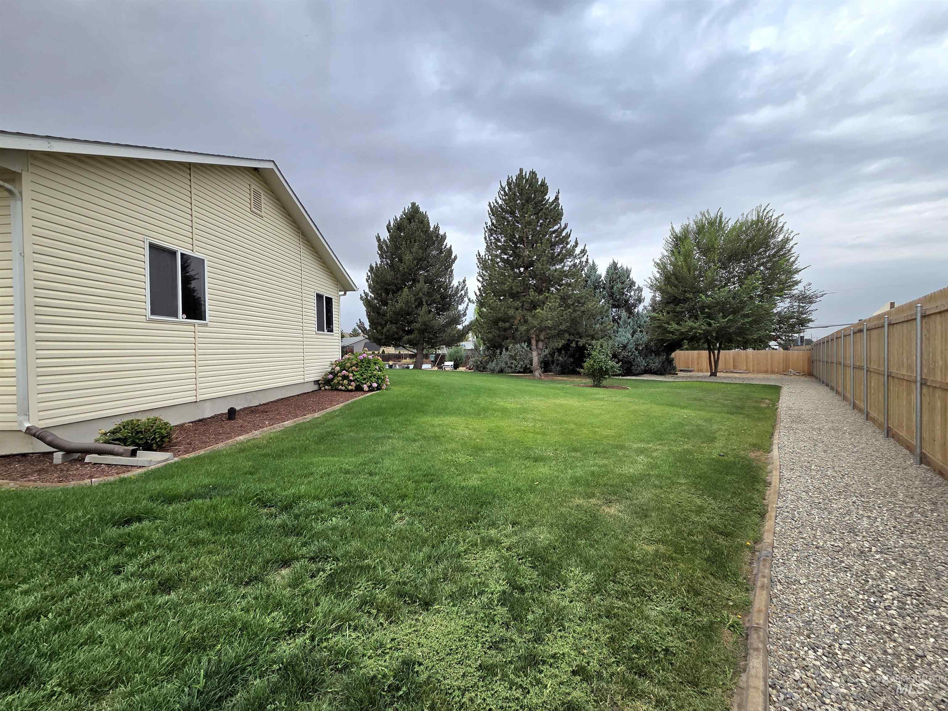 2188 Greenbrier Dr, Emmett, Idaho 83617, 4 Bedrooms, 2 Bathrooms, Residential For Sale, Price $524,900, 98999357