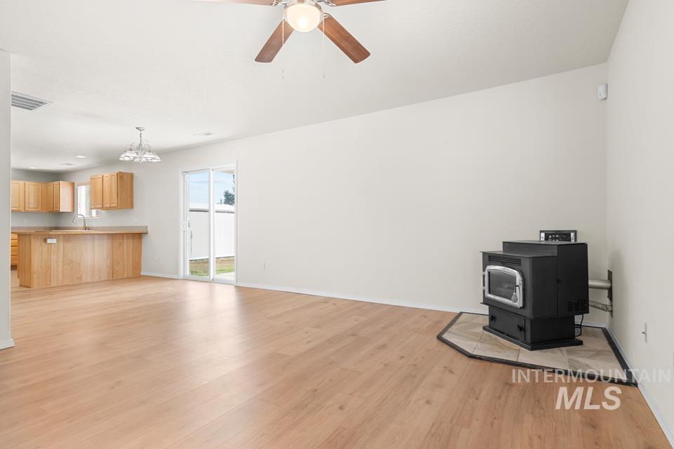 16346 Silver Creek, Caldwell, Idaho 83607, 3 Bedrooms, 2.5 Bathrooms, Residential For Sale, Price $389,950,MLS 98999371