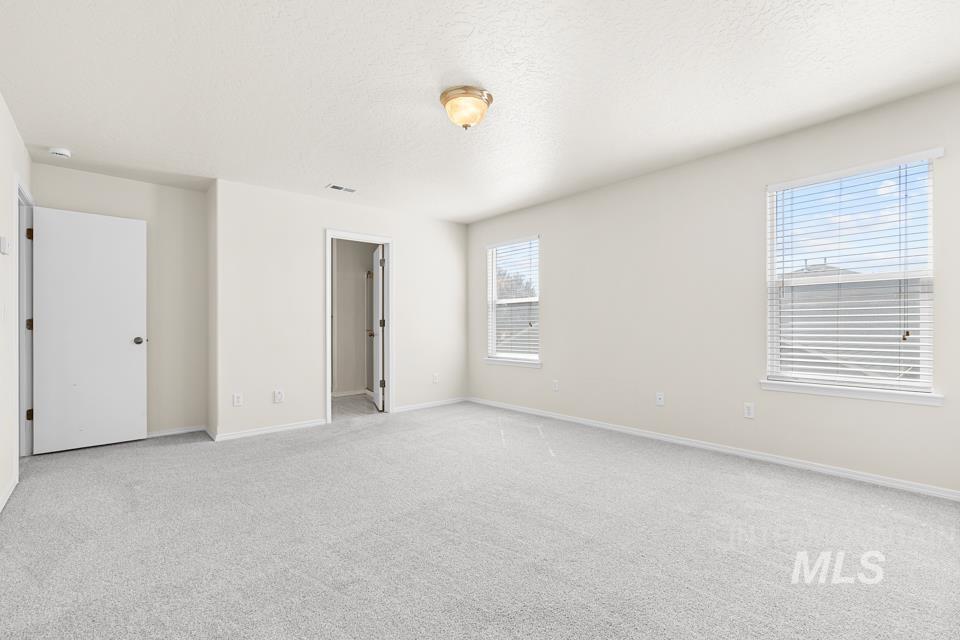 16346 Silver Creek, Caldwell, Idaho 83607, 3 Bedrooms, 2.5 Bathrooms, Residential For Sale, Price $389,950,MLS 98999371