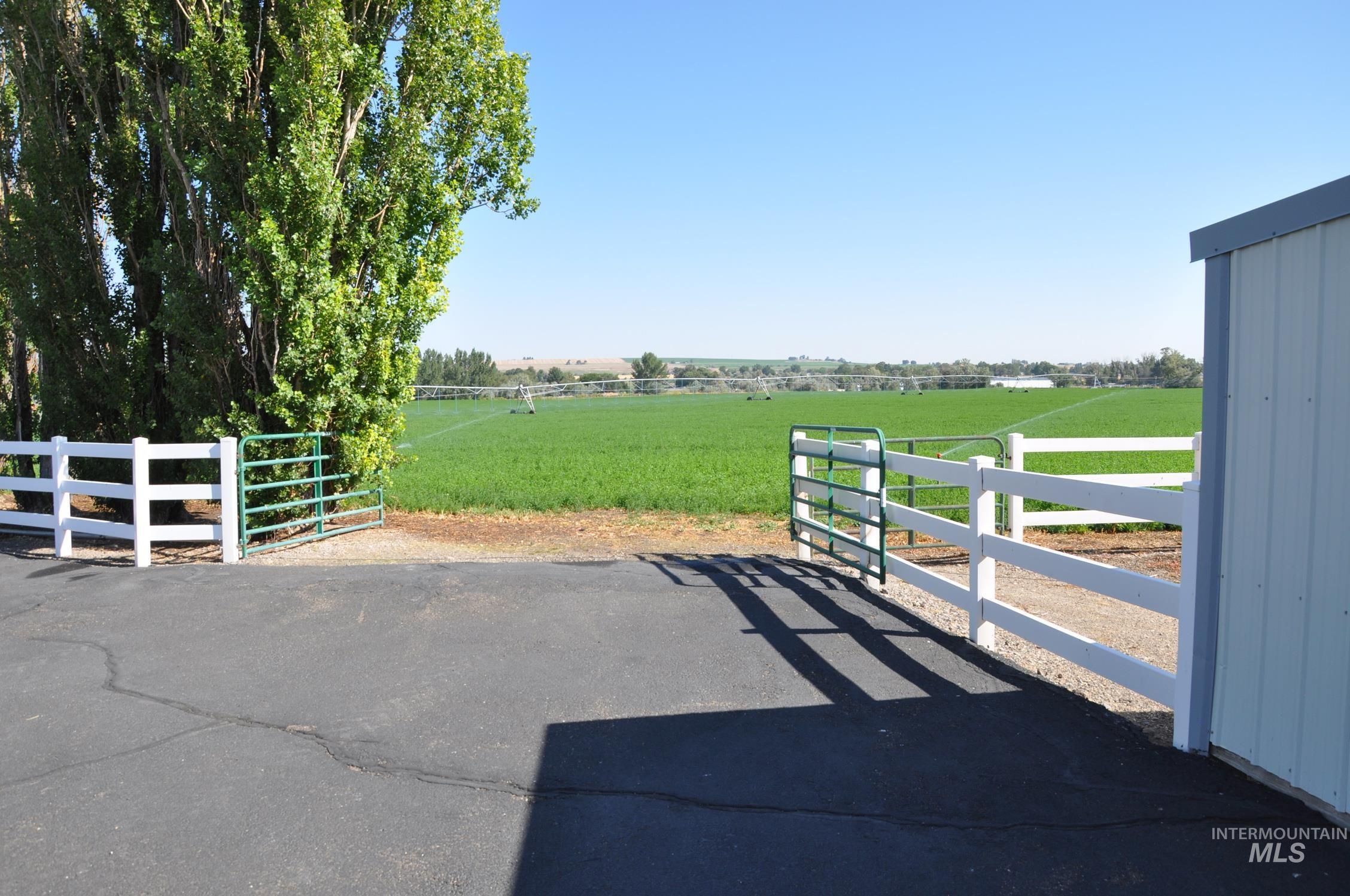 29 S 500 W, Burley, Idaho 83318, 4 Bedrooms, 3.5 Bathrooms, Farm & Ranch For Sale, Price $1,995,000, 98999372