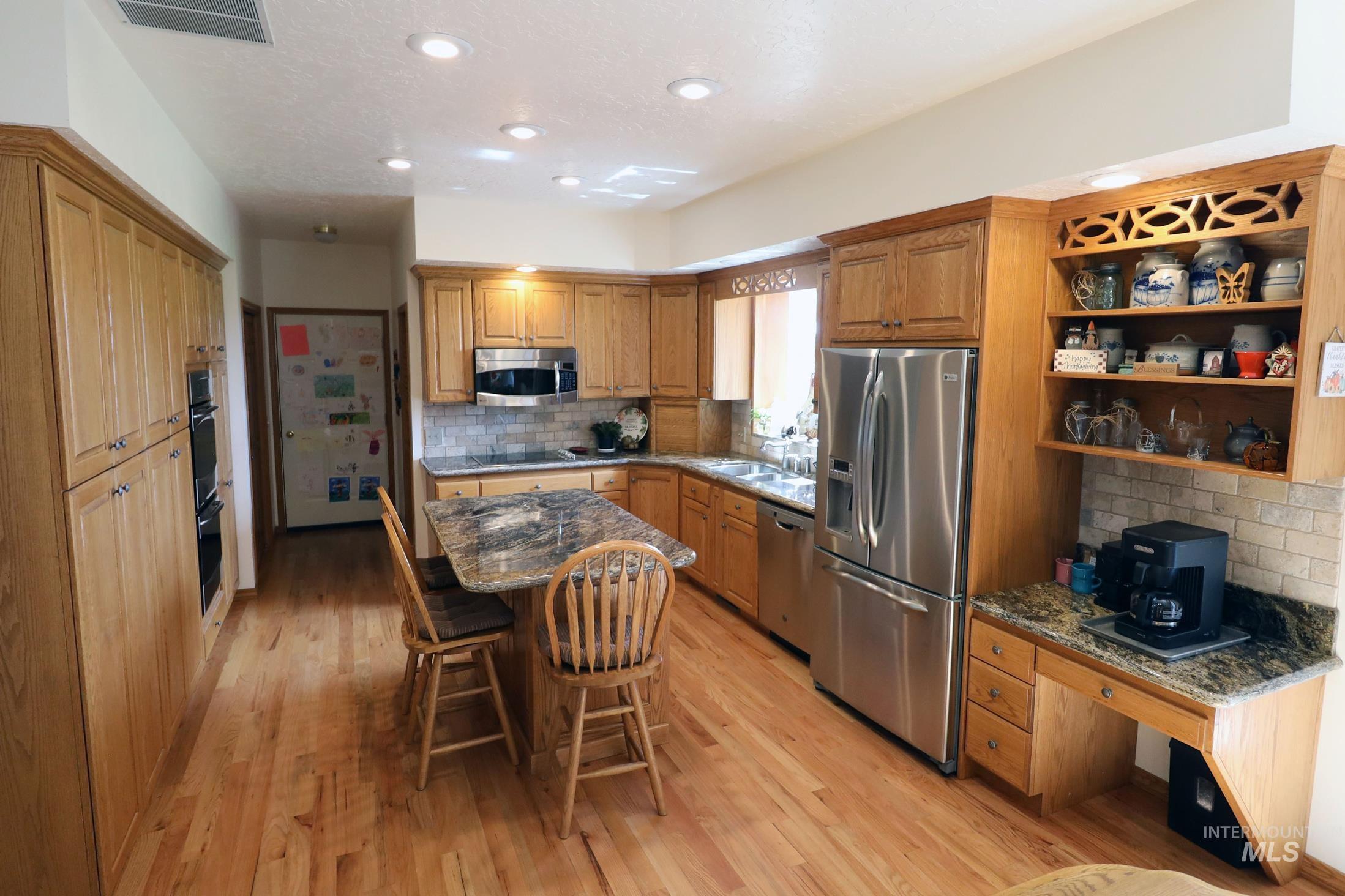 29 S 500 W, Burley, Idaho 83318, 4 Bedrooms, 3.5 Bathrooms, Farm & Ranch For Sale, Price $1,995,000, 98999372