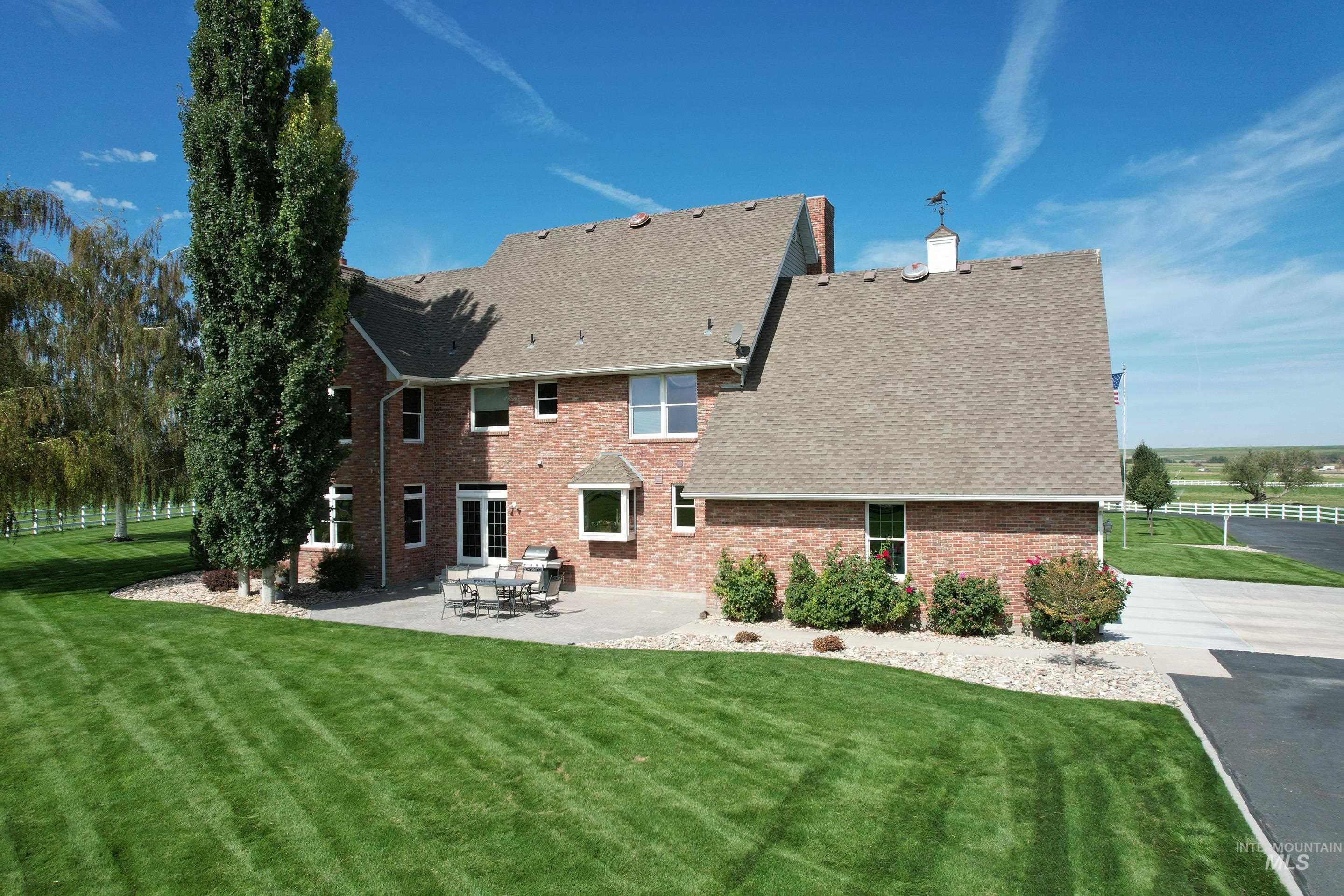 29 S 500 W, Burley, Idaho 83318, 4 Bedrooms, 3.5 Bathrooms, Farm & Ranch For Sale, Price $1,995,000, 98999372