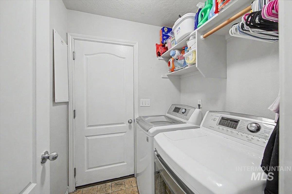 5308 Worth Way, Caldwell, Idaho 83607, 3 Bedrooms, 2.5 Bathrooms, Residential For Sale, Price $354,900,MLS 98999374