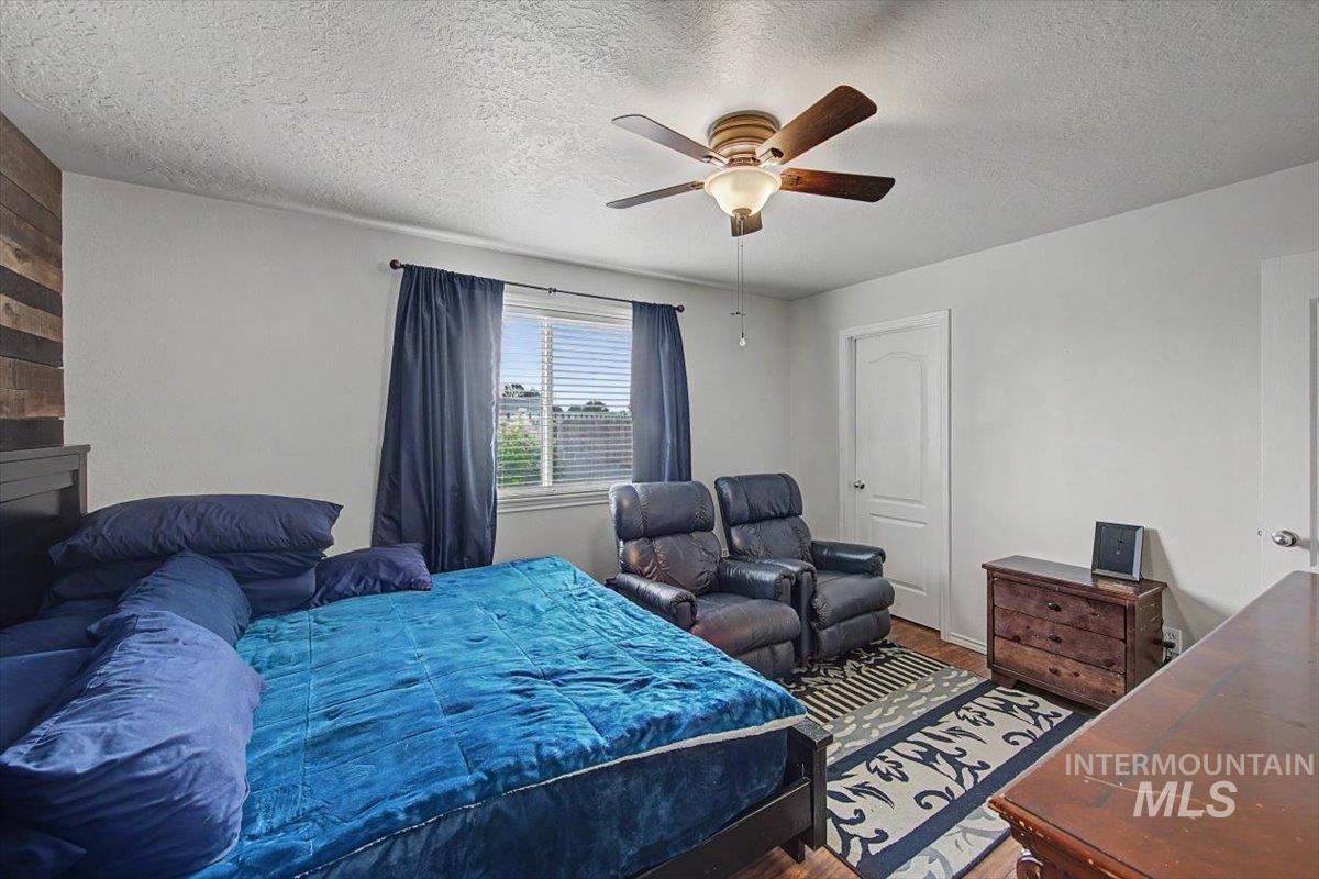 5308 Worth Way, Caldwell, Idaho 83607, 3 Bedrooms, 2.5 Bathrooms, Residential For Sale, Price $354,900,MLS 98999374