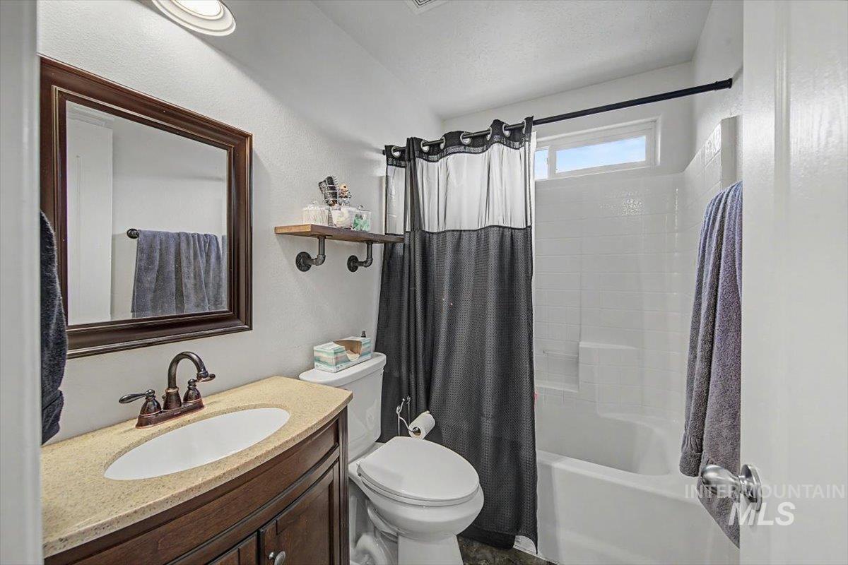 5308 Worth Way, Caldwell, Idaho 83607, 3 Bedrooms, 2.5 Bathrooms, Residential For Sale, Price $354,900,MLS 98999374