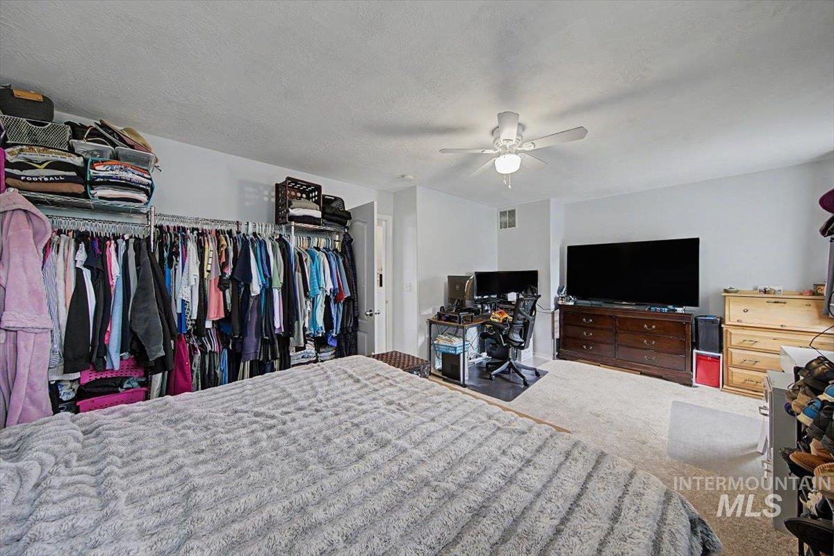 5308 Worth Way, Caldwell, Idaho 83607, 3 Bedrooms, 2.5 Bathrooms, Residential For Sale, Price $354,900,MLS 98999374