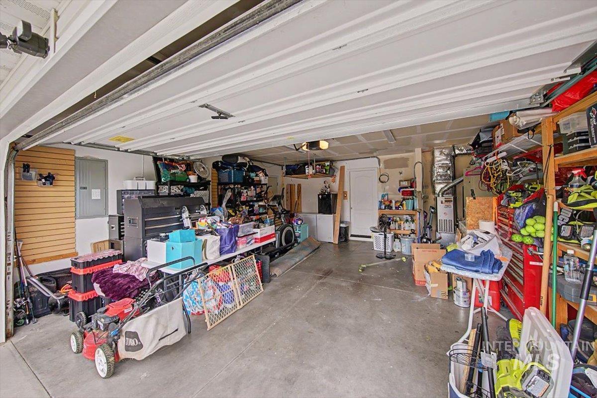 5308 Worth Way, Caldwell, Idaho 83607, 3 Bedrooms, 2.5 Bathrooms, Residential For Sale, Price $354,900,MLS 98999374