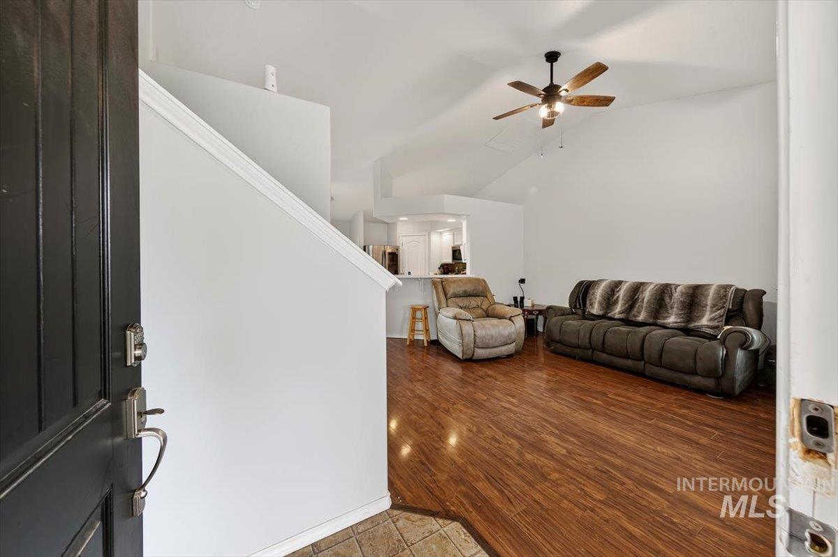 5308 Worth Way, Caldwell, Idaho 83607, 3 Bedrooms, 2.5 Bathrooms, Residential For Sale, Price $354,900,MLS 98999374