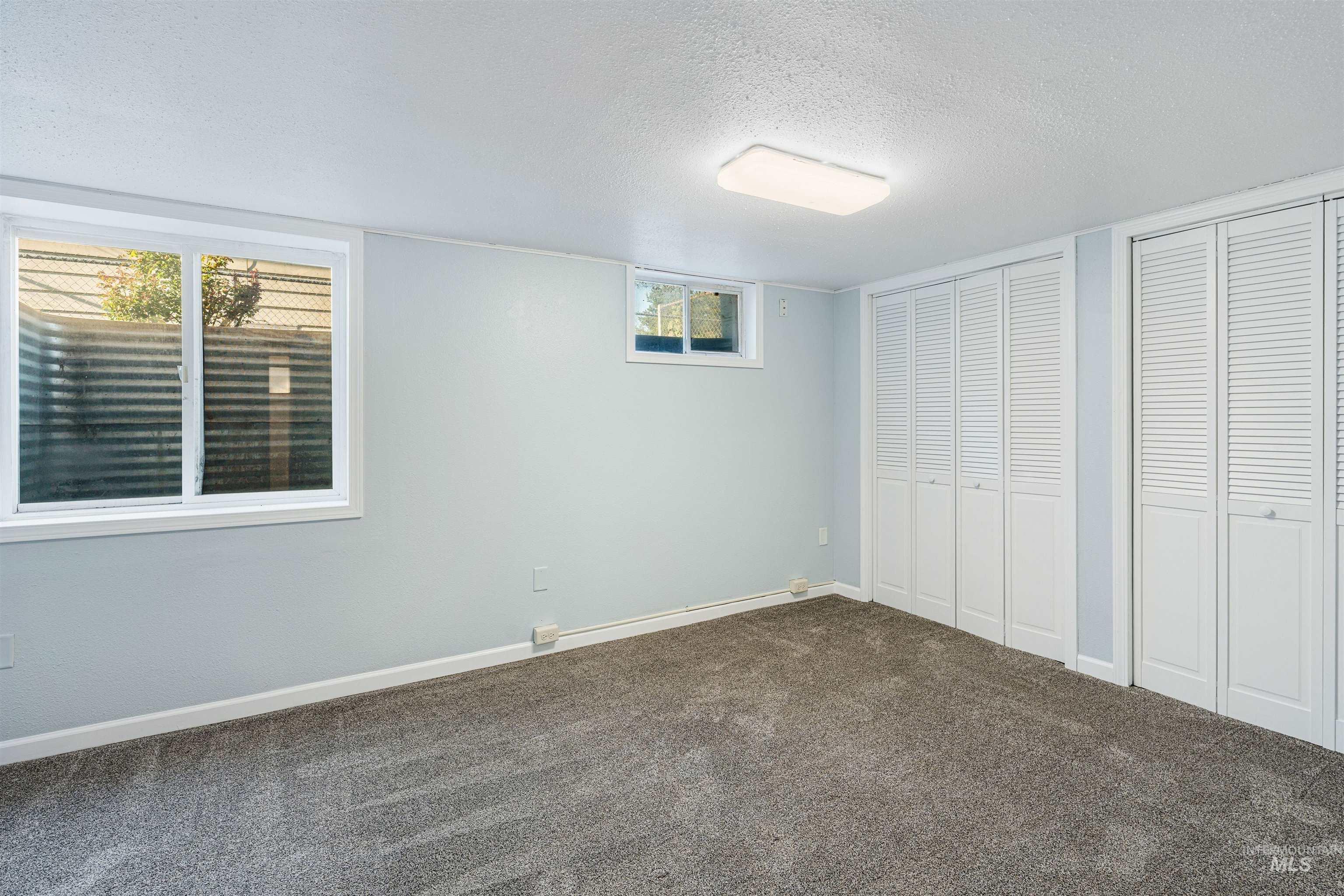722 3rd St, Clarkston, Washington 99403, 5 Bedrooms, 2 Bathrooms, Residential For Sale, Price $354,000,MLS 98999380