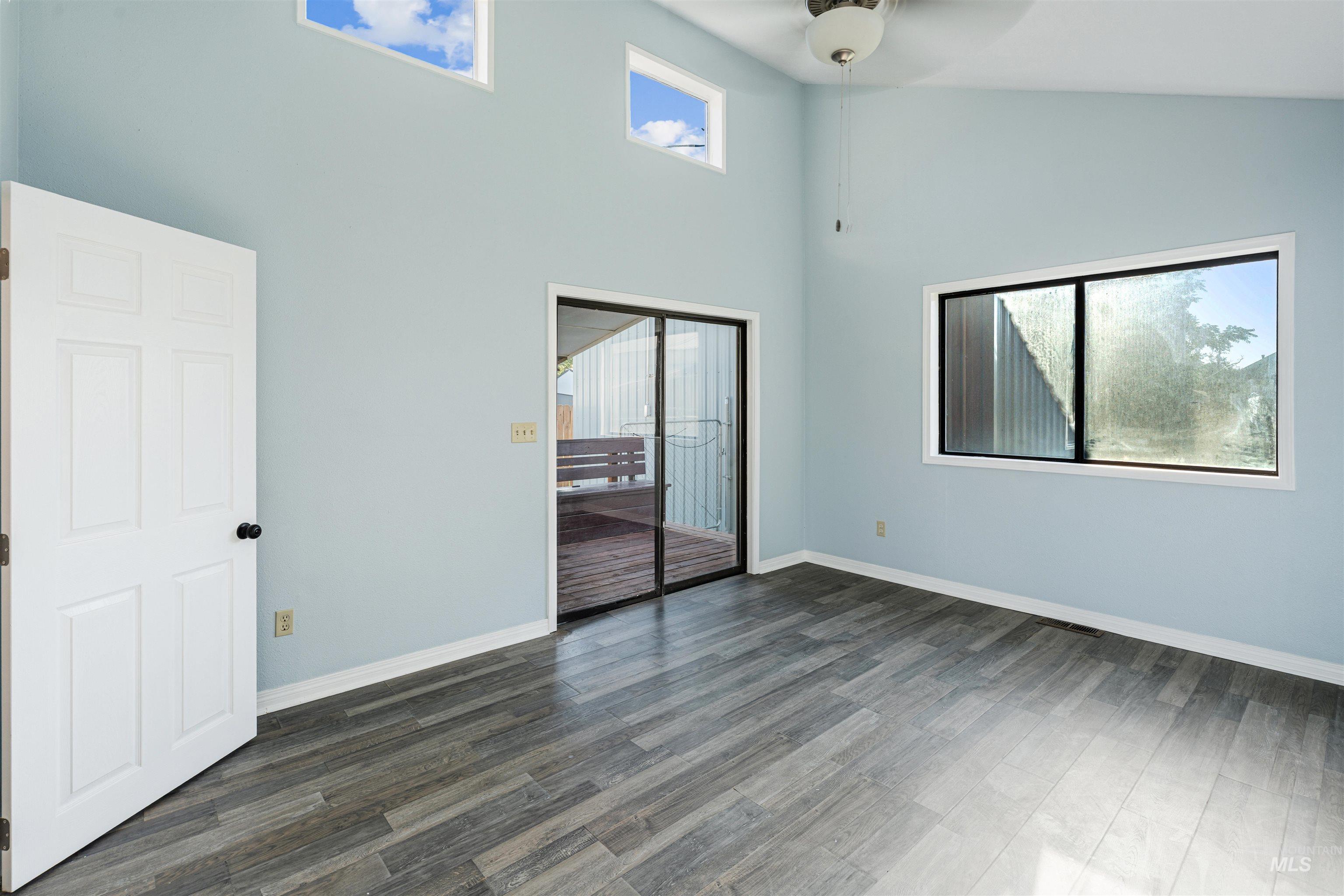 722 3rd St, Clarkston, Washington 99403, 5 Bedrooms, 2 Bathrooms, Residential For Sale, Price $344,000,MLS 98999380