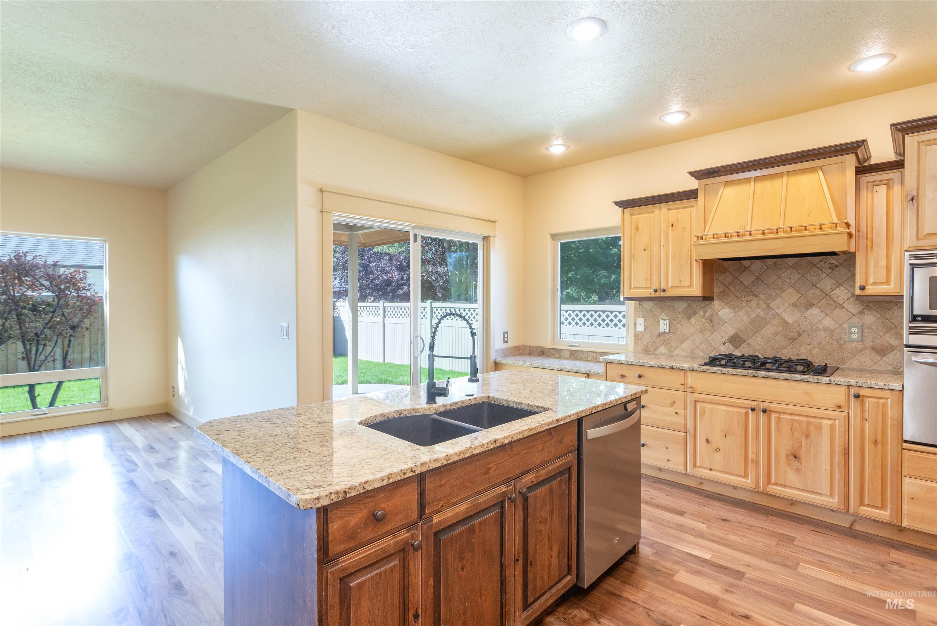 2517 E Nakano Dr, Meridian, Idaho 83646, 4 Bedrooms, 3 Bathrooms, Residential For Sale, Price $649,900, 98999381