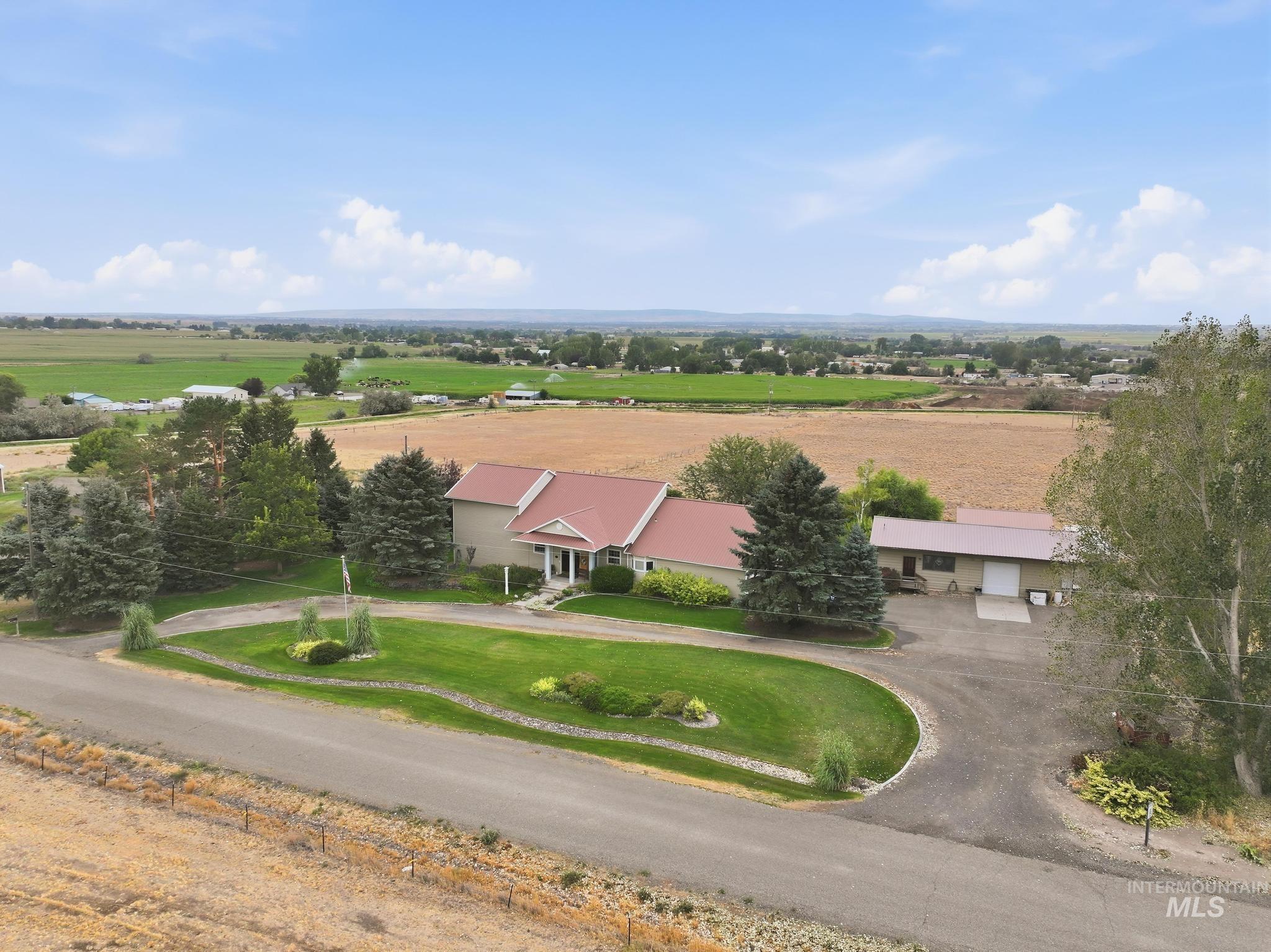 117 View DR, Jerome, Idaho 83338, 5 Bedrooms, 3 Bathrooms, Residential For Sale, Price $679,000, 98999382
