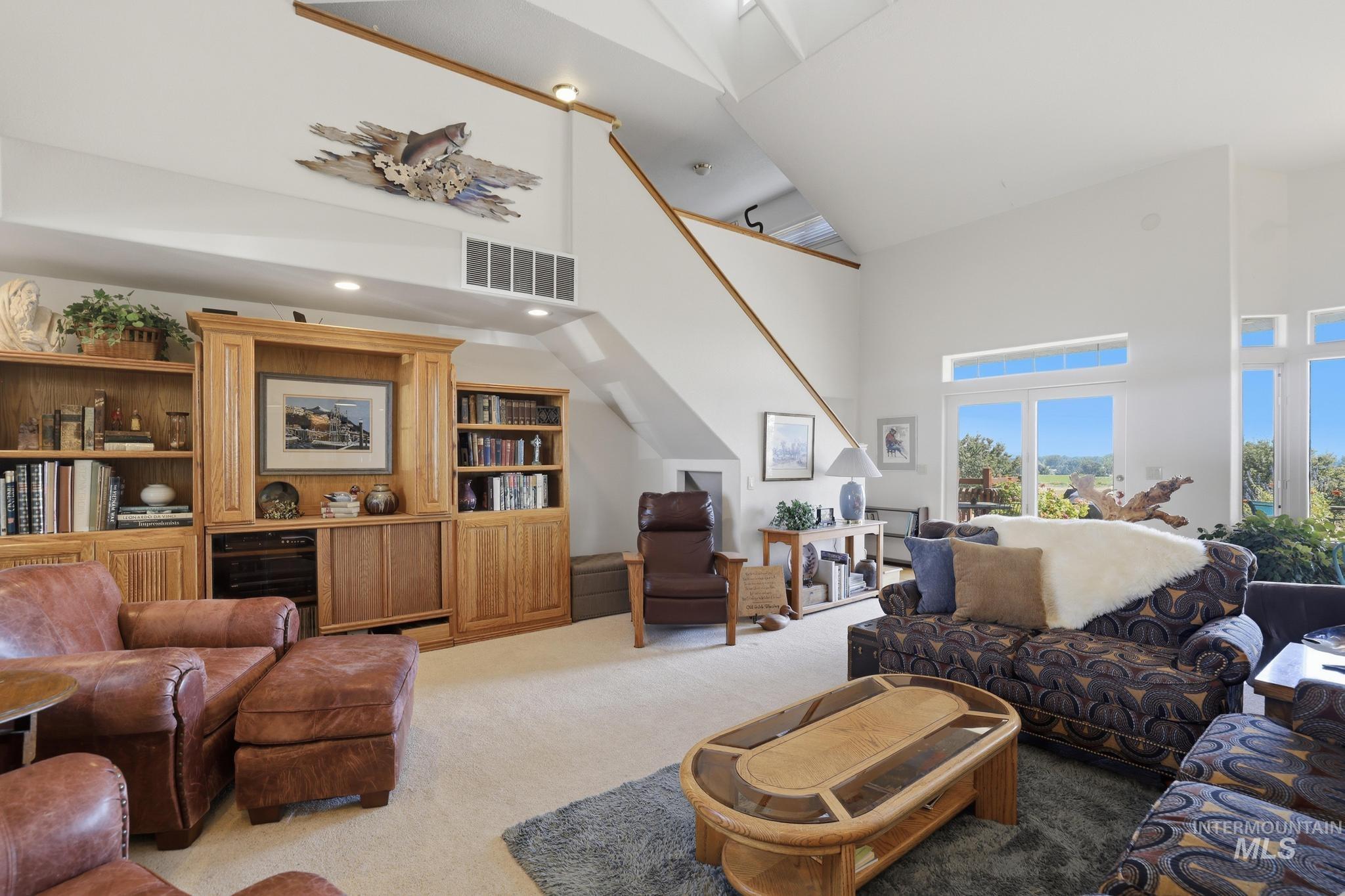 117 View DR, Jerome, Idaho 83338, 5 Bedrooms, 3 Bathrooms, Residential For Sale, Price $679,000, 98999382