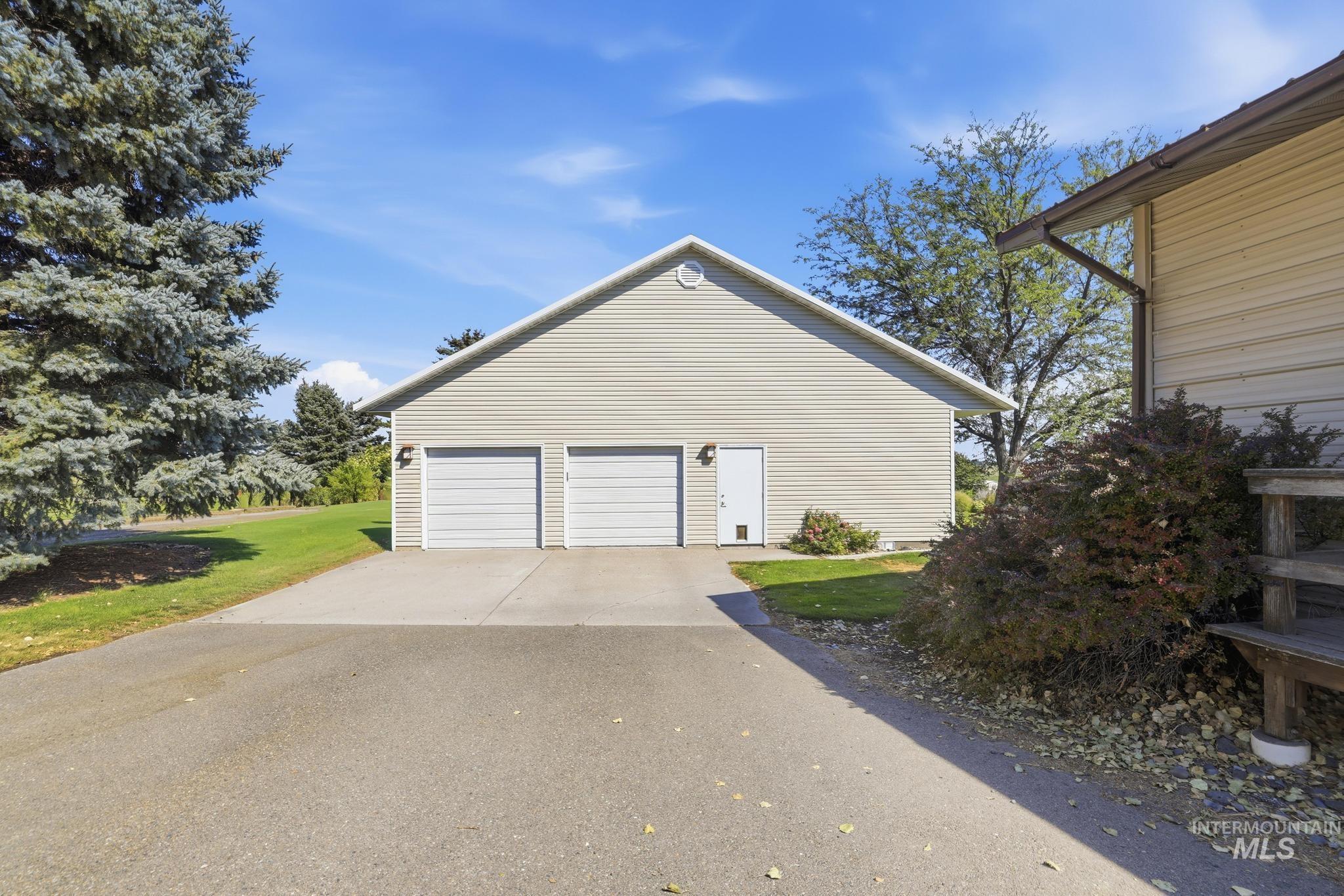 117 View DR, Jerome, Idaho 83338, 5 Bedrooms, 3 Bathrooms, Residential For Sale, Price $679,000, 98999382