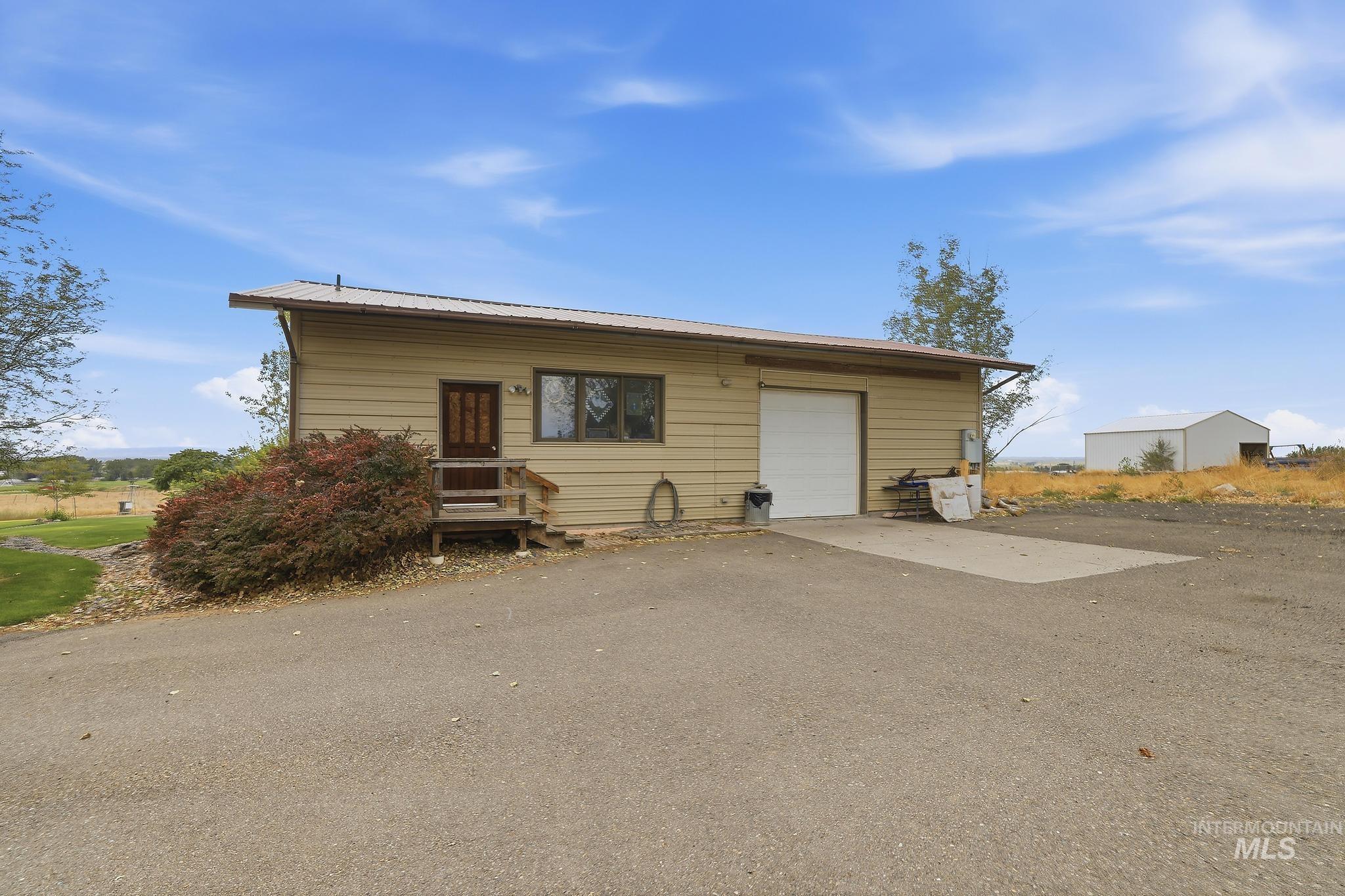 117 View DR, Jerome, Idaho 83338, 5 Bedrooms, 3 Bathrooms, Residential For Sale, Price $679,000, 98999382