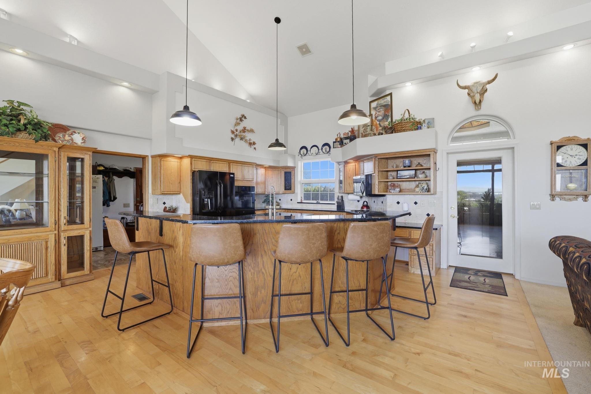 117 View DR, Jerome, Idaho 83338, 5 Bedrooms, 3 Bathrooms, Residential For Sale, Price $679,000, 98999382