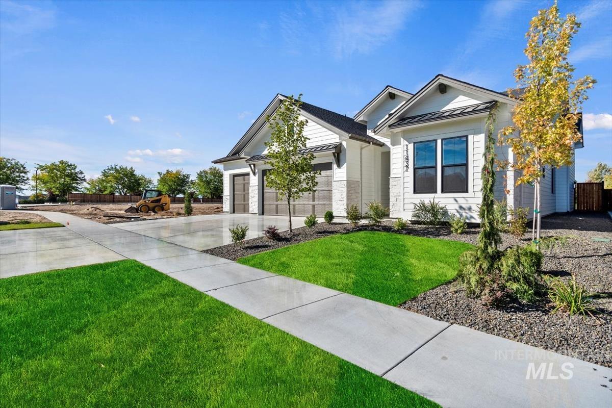 7353 Powell Pl., Eagle, Idaho 83629, 4 Bedrooms, 3 Bathrooms, Residential For Sale, Price $819,880, 98999384