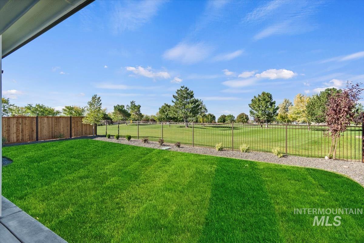 7353 Powell Pl., Eagle, Idaho 83629, 4 Bedrooms, 3 Bathrooms, Residential For Sale, Price $819,880, 98999384