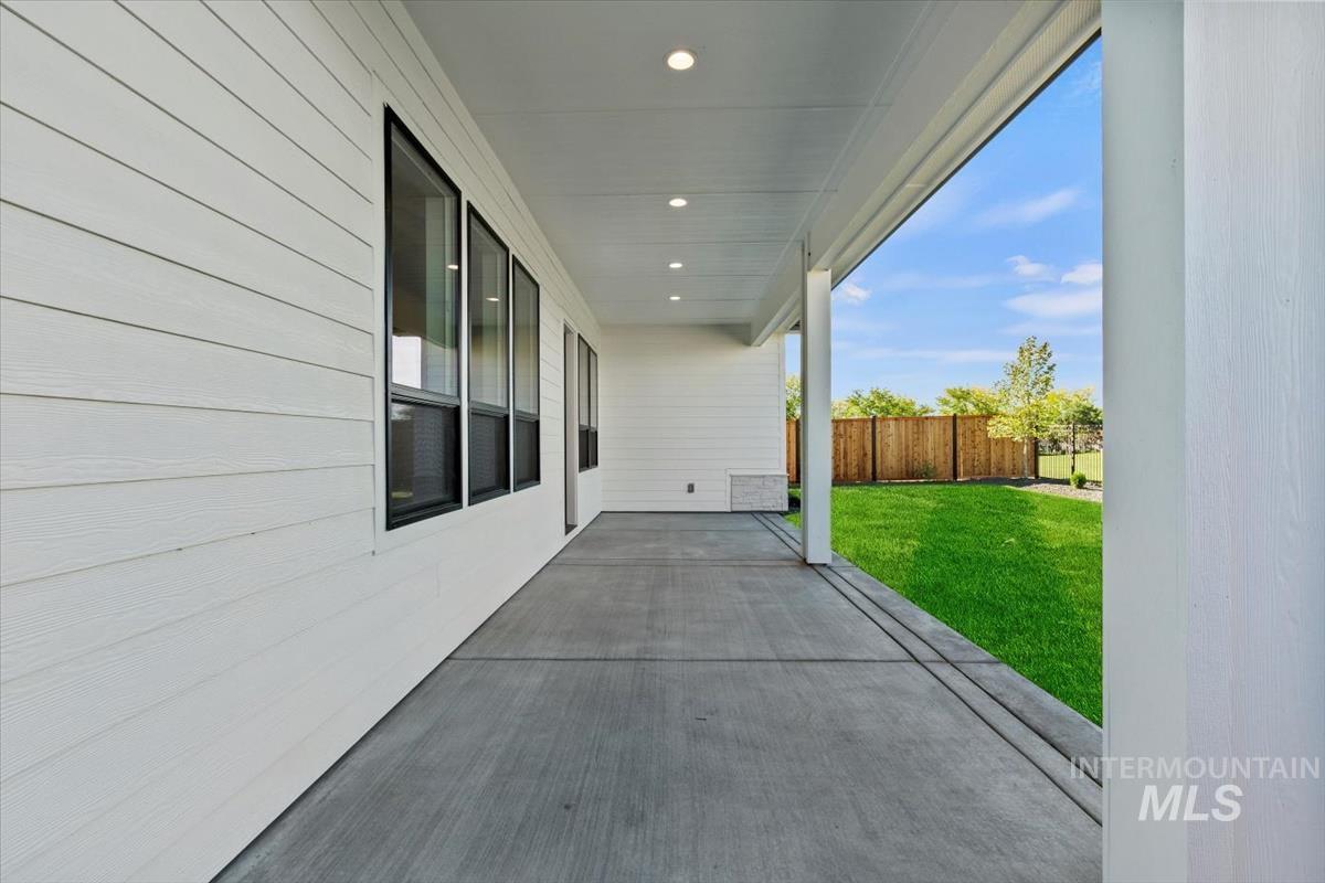 7353 Powell Pl., Eagle, Idaho 83629, 4 Bedrooms, 3 Bathrooms, Residential For Sale, Price $819,880, 98999384