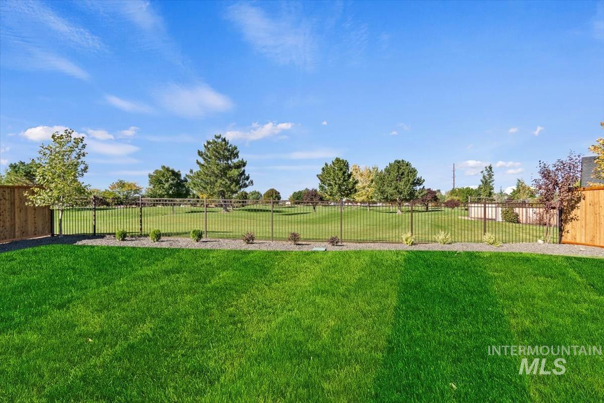 7353 Powell Pl., Eagle, Idaho 83629, 4 Bedrooms, 3 Bathrooms, Residential For Sale, Price $819,880, 98999384