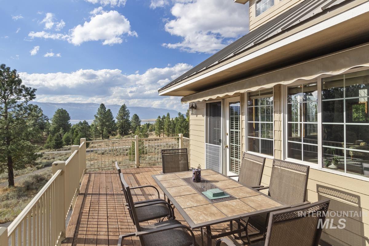 1610 Pine Lake Ranch Drive, Cascade, Idaho 83611, 3 Bedrooms, 3 Bathrooms, Residential For Sale, Price $1,199,000,MLS 98999385